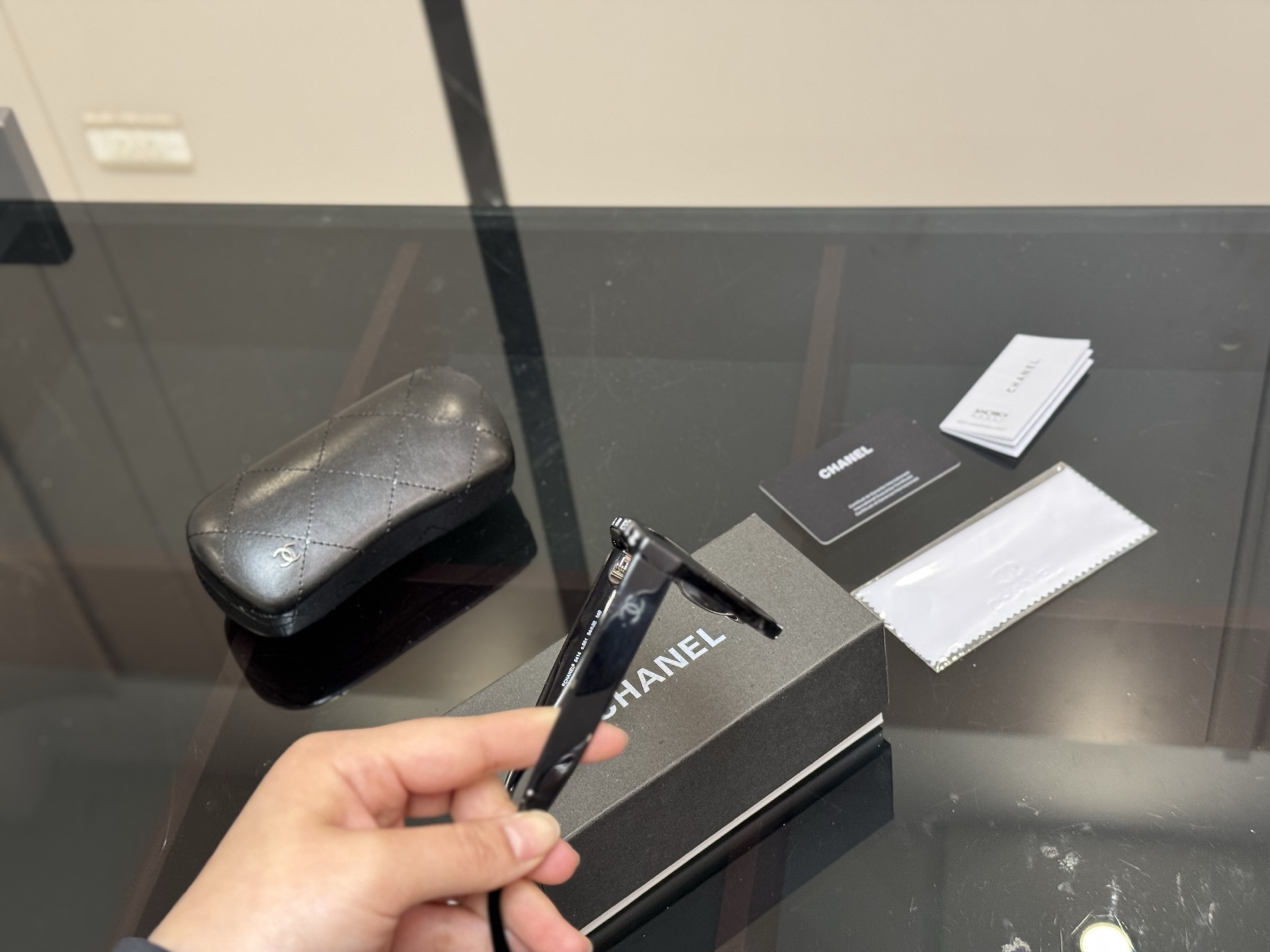 Chanel 2025新作 シャネル サングラス 万能 小顔効果 M231152