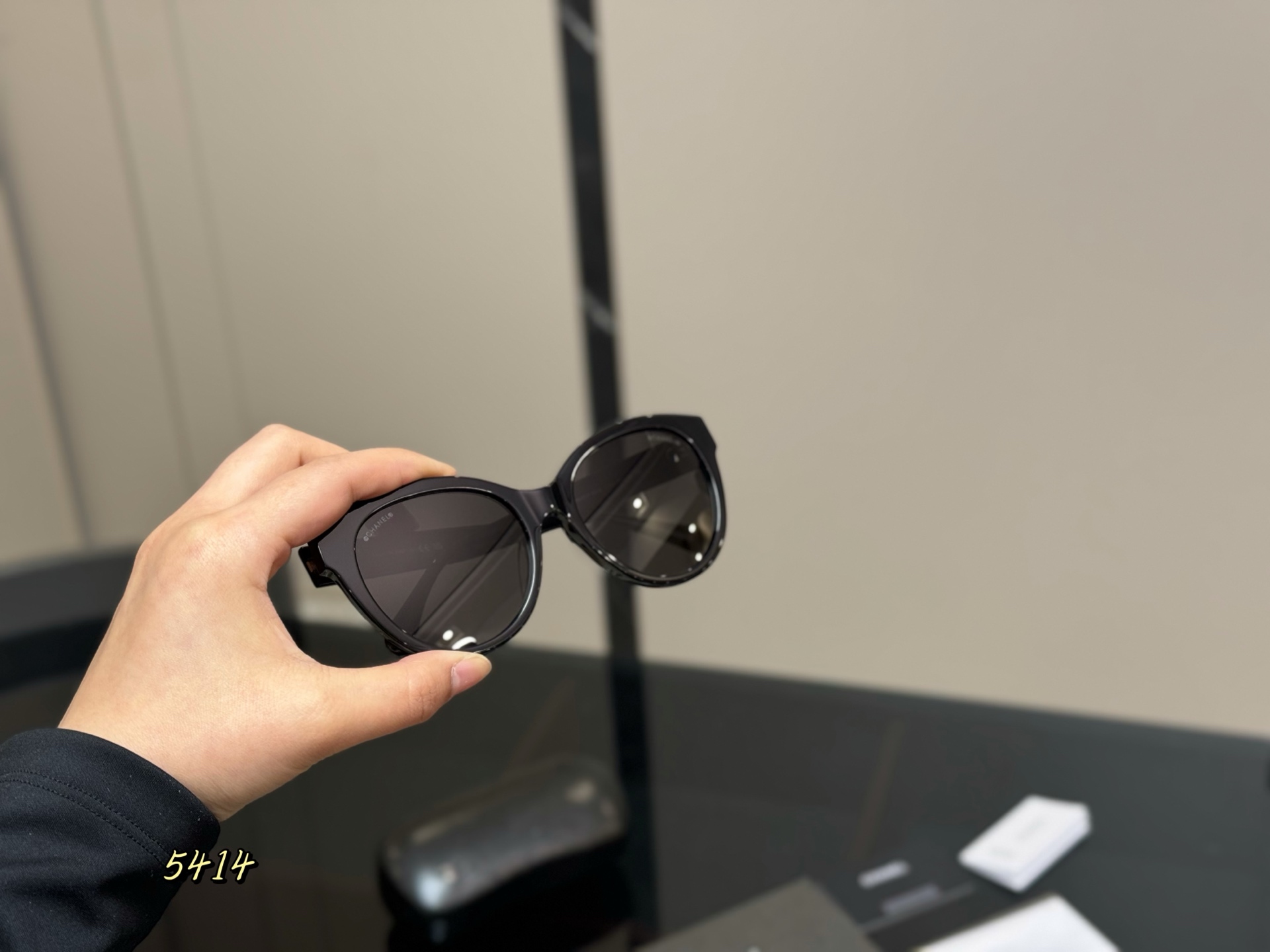 Chanel 2025新作 シャネル サングラス 万能 小顔効果 M231152