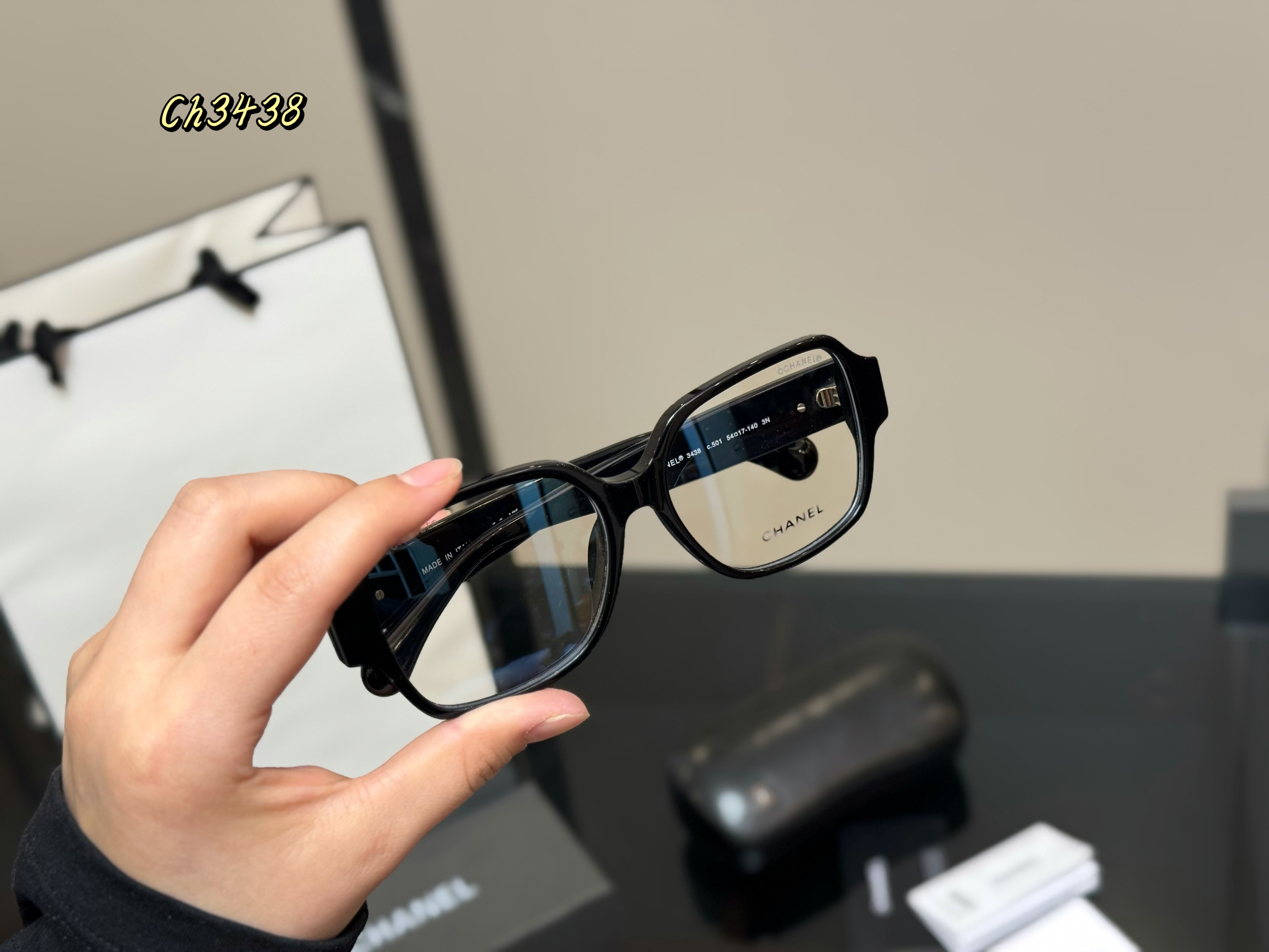 Chanel 2025新作 シャネル すっぴんメガネ 万能 小顔効果 M207514