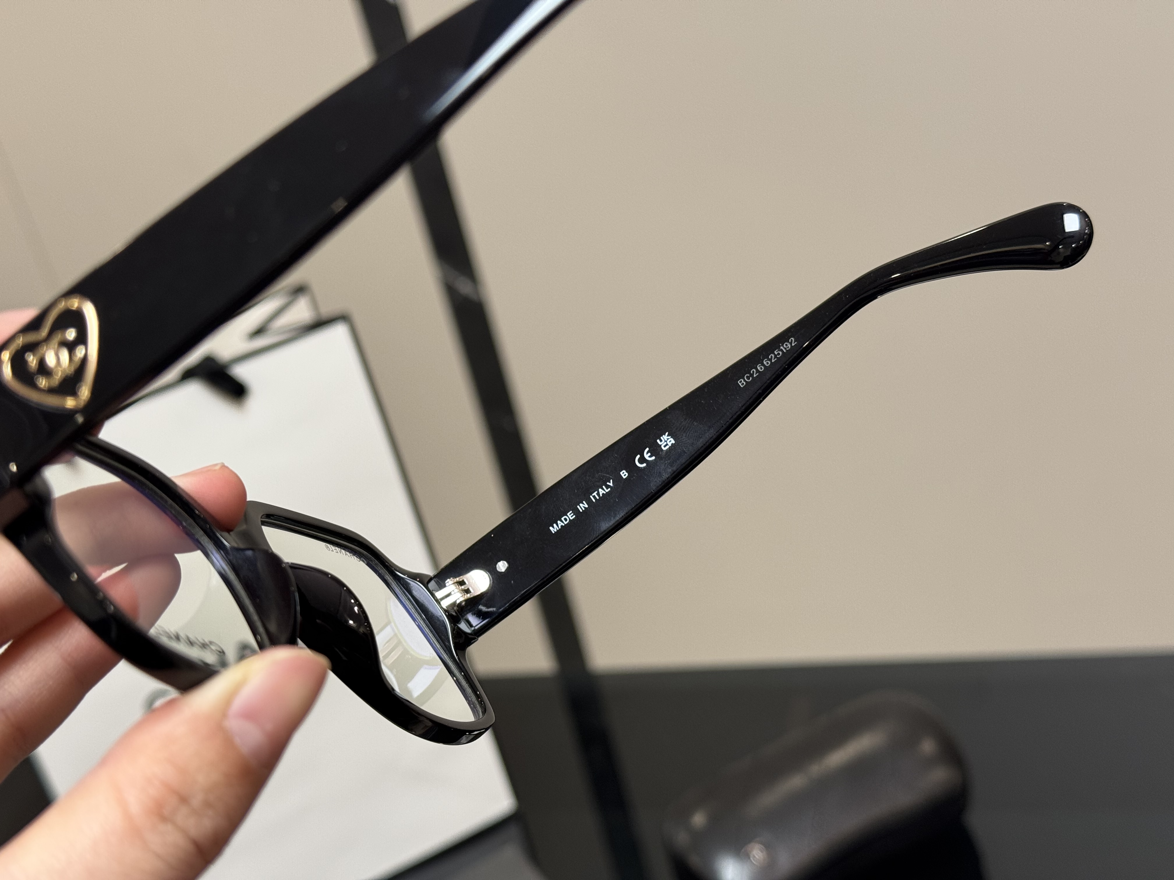 Chanel 2025新作 シャネル すっぴんメガネ 万能 小顔効果 M207514