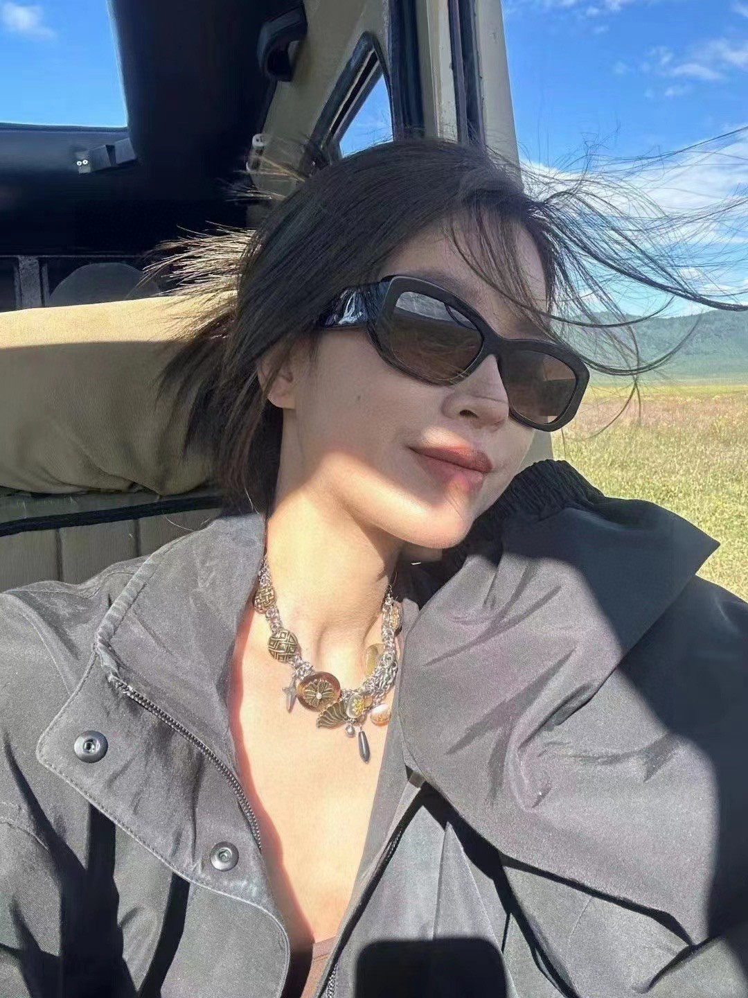 シャネル 2025年新作 ダブルCHロゴ エレガント サングラス CH381693