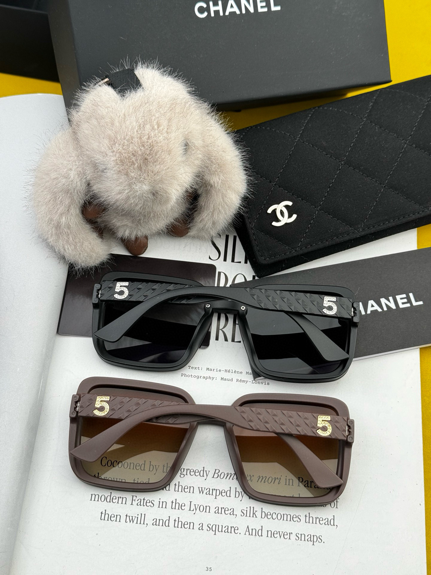 シャネルの新作サングラス、個性的で前衛的な春夏最新モデル CH2305