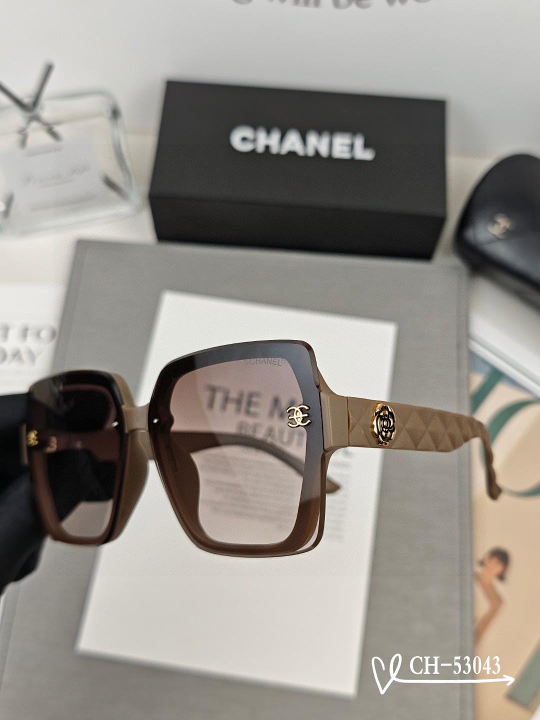 【CHANEL】シャネル 2025年新作トレンド 大人気 ファッションスクエア 偏光サングラス CH53043