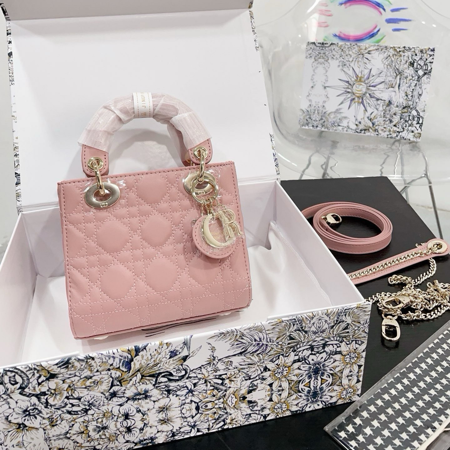 【高品質】LADY DIOR ミニバッグ カナージュ☆M0505ONGE