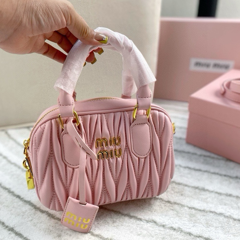 【高品質】◇【MIU MIU】レザー トップハンドルスモールバッグ