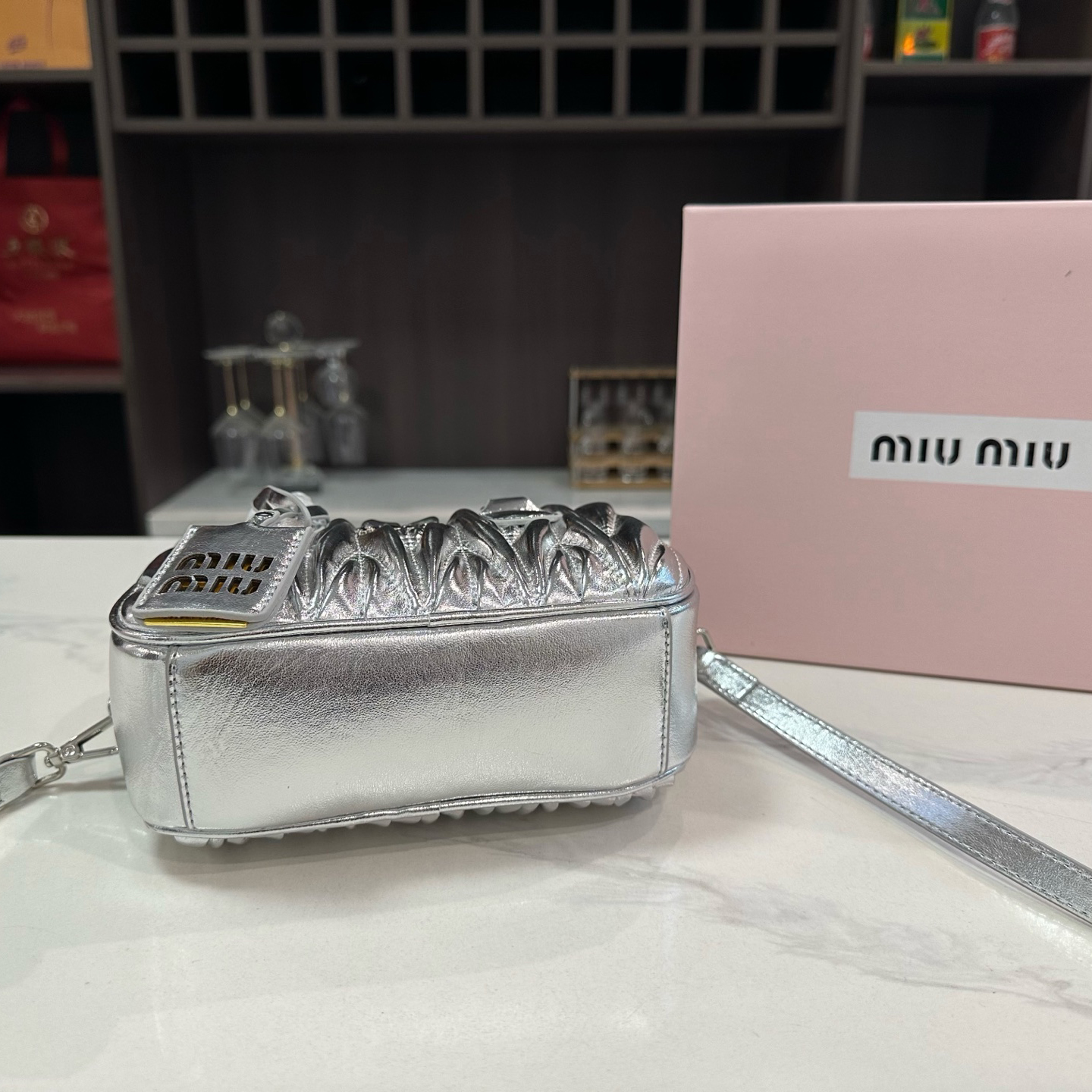 【高品質】◇【MIU MIU】レザー トップハンドルスモールバッグ