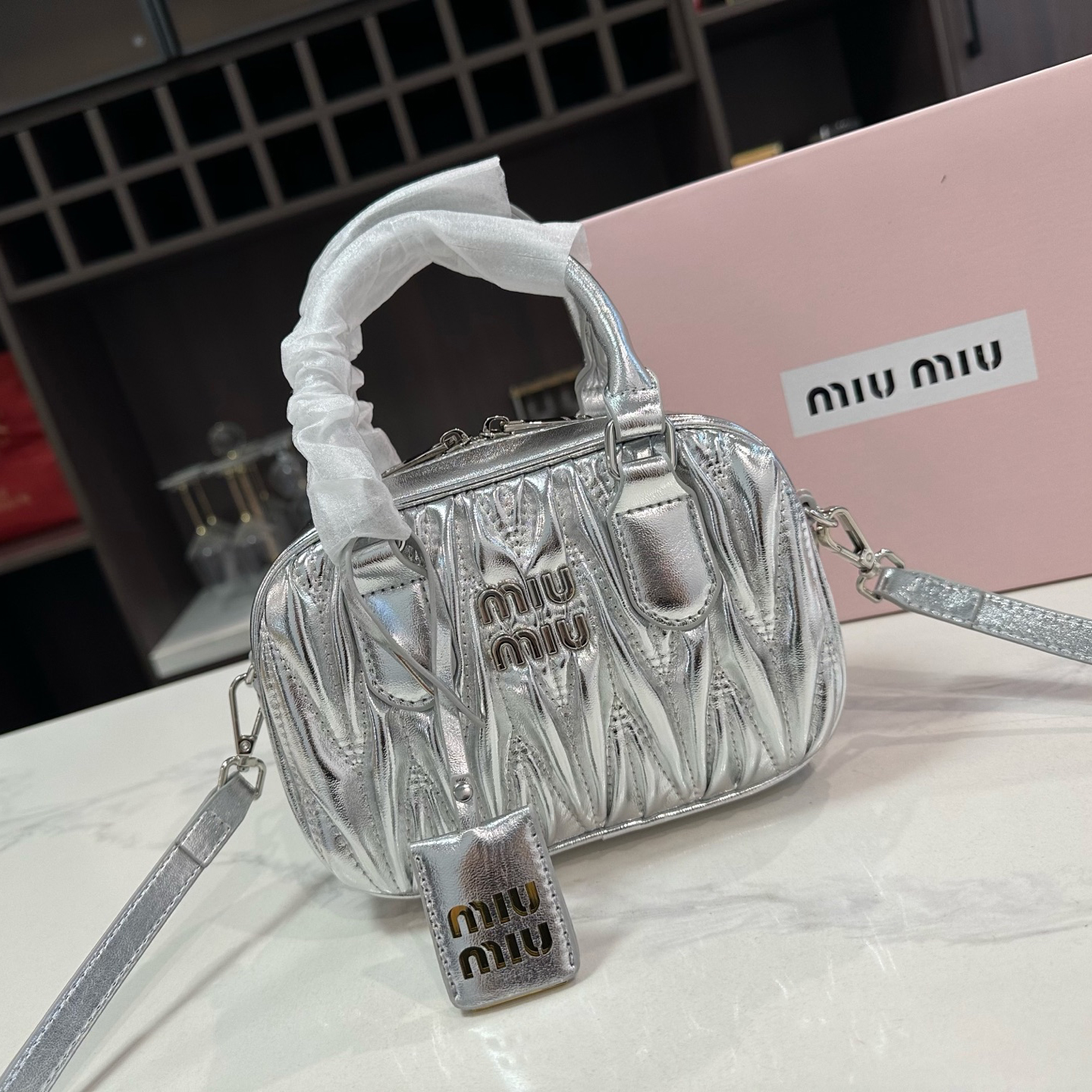 【高品質】◇【MIU MIU】レザー トップハンドルスモールバッグ