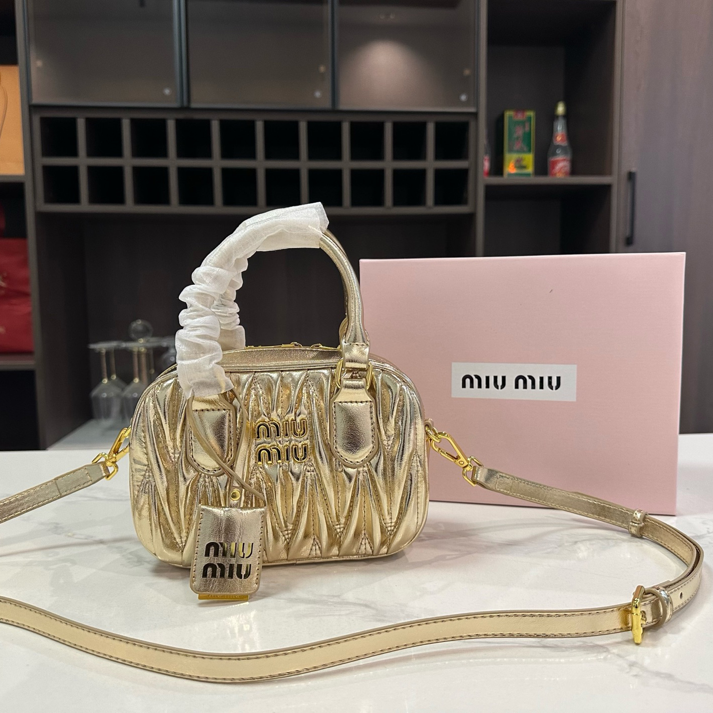 【高品質】◇【MIU MIU】レザー トップハンドルスモールバッグ