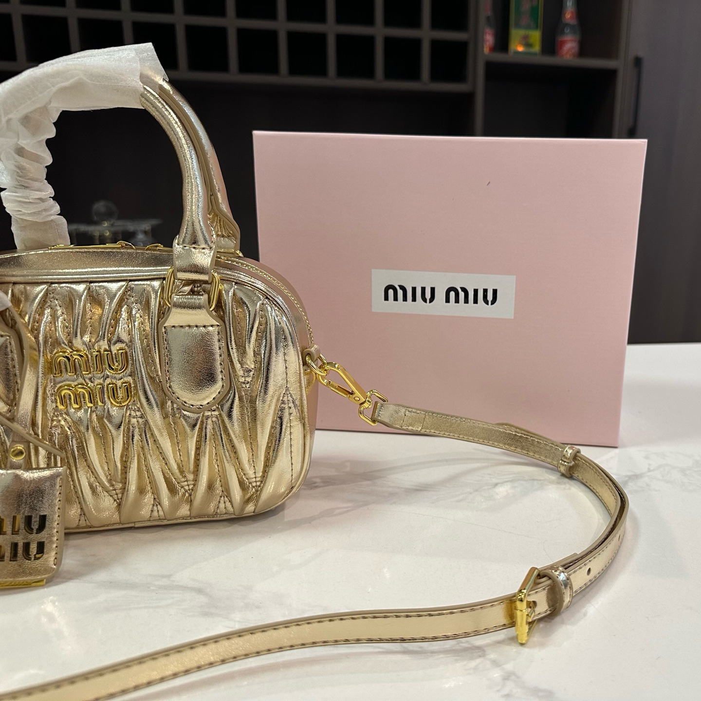 【高品質】◇【MIU MIU】レザー トップハンドルスモールバッグ