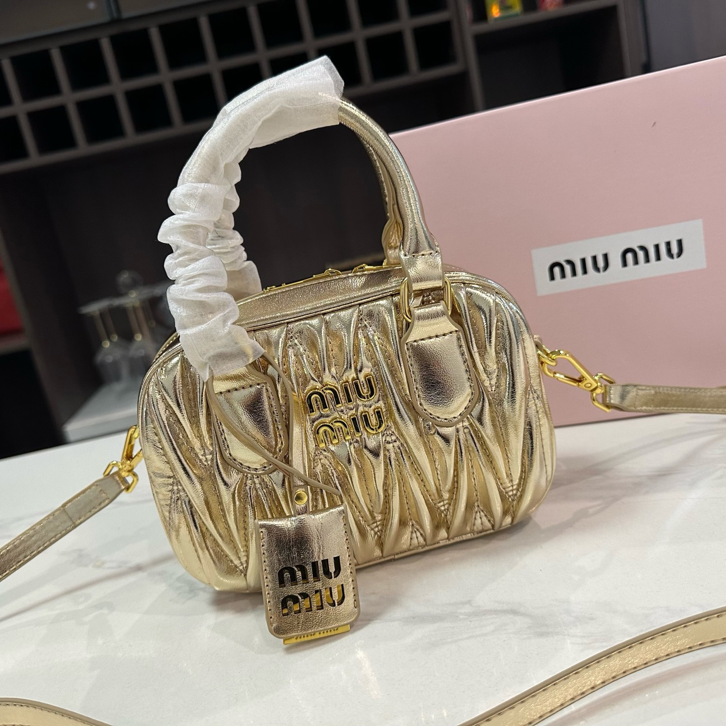 【高品質】◇【MIU MIU】レザー トップハンドルスモールバッグ