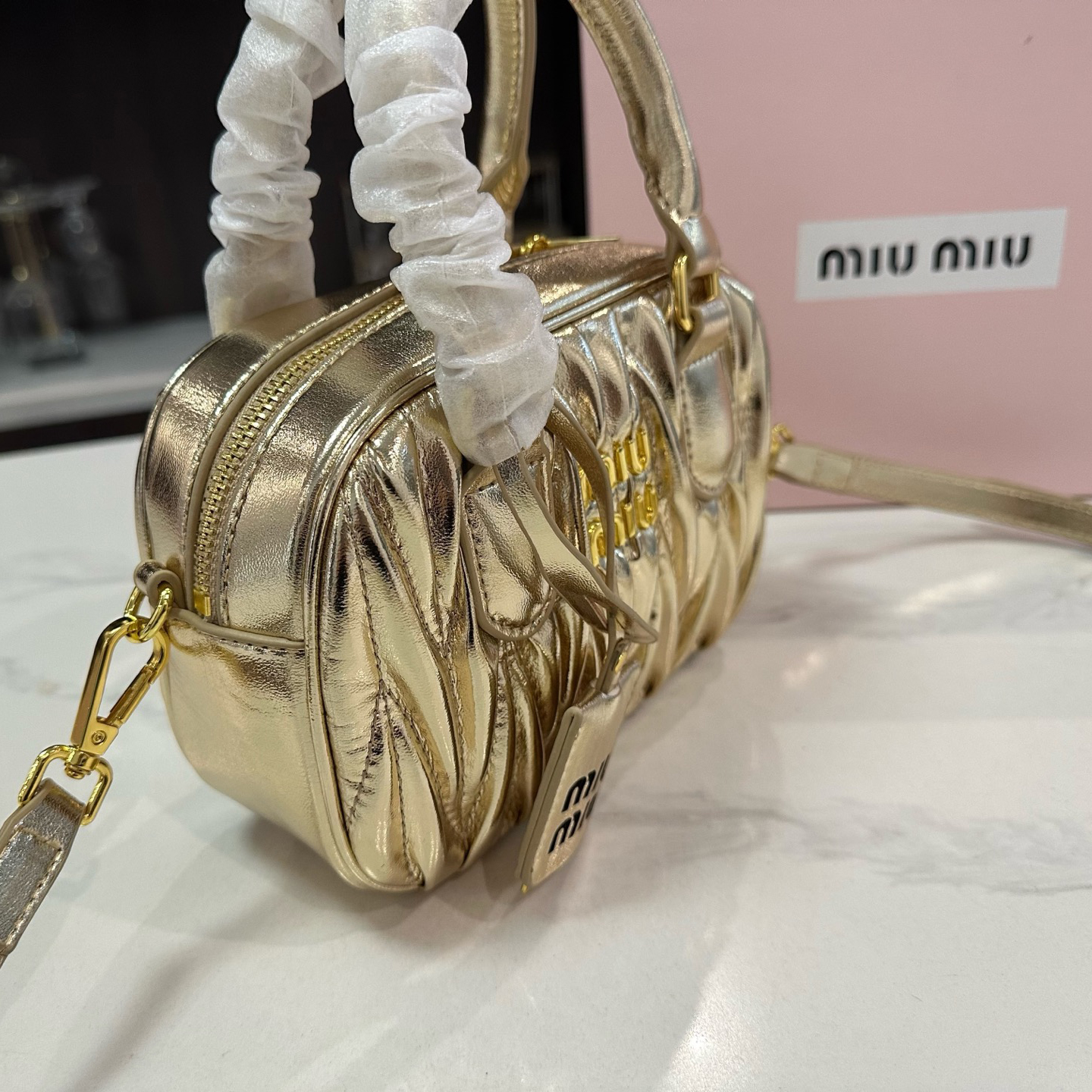 【高品質】◇【MIU MIU】レザー トップハンドルスモールバッグ