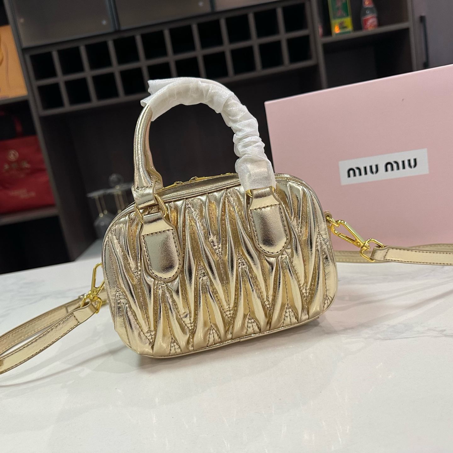 【高品質】◇【MIU MIU】レザー トップハンドルスモールバッグ