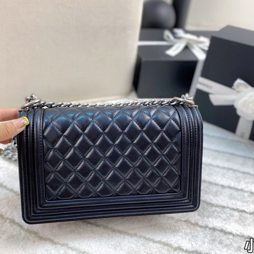 シャネル CHANEL ボーイシャネル25 A67086 ブラック キャビアスキン レディース ショルダーバッグ