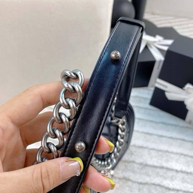 シャネル CHANEL ボーイシャネル25 A67086 ブラック キャビアスキン レディース ショルダーバッグ