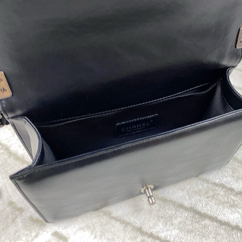 シャネル CHANEL ボーイシャネル25 A67086 ブラック キャビアスキン レディース ショルダーバッグ