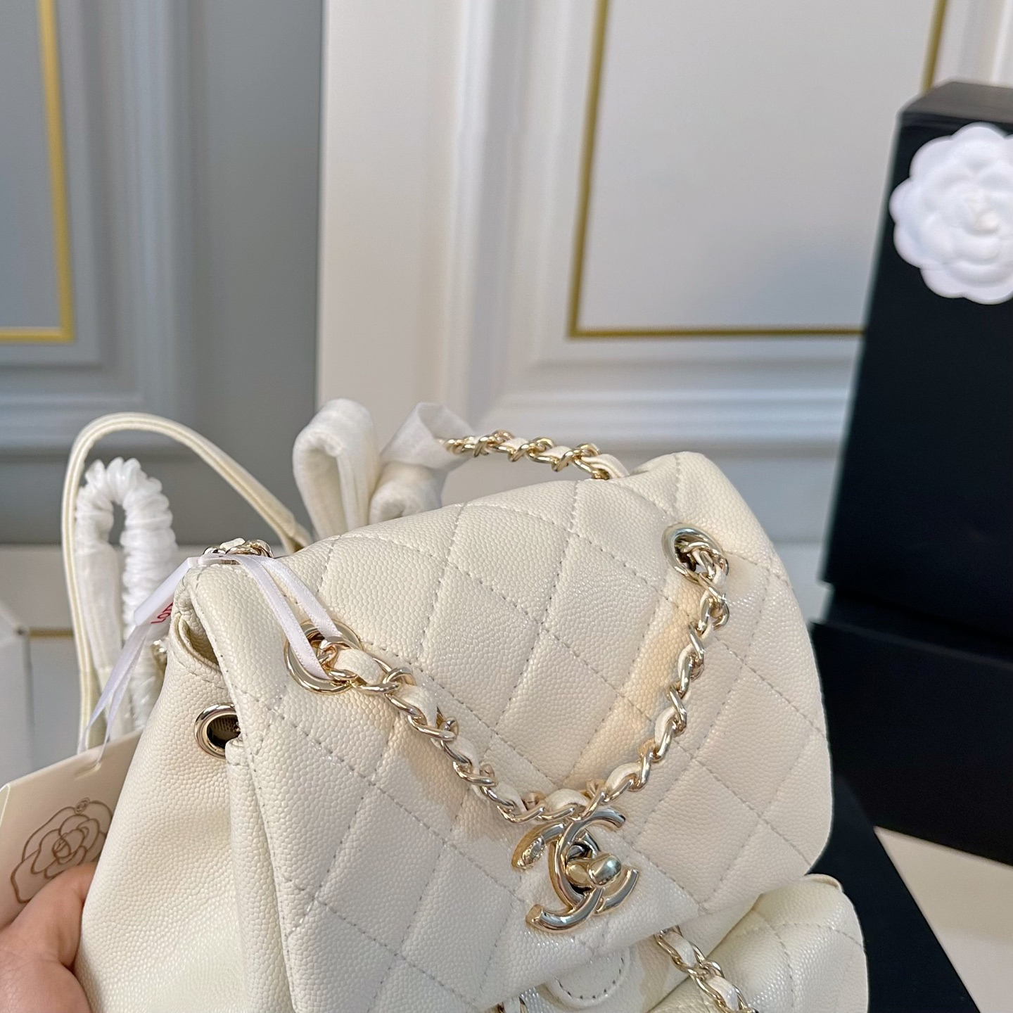 2025 SS（春夏）【定番人気♡カラバリ豊富】シャネル 24A ドゥーマ キャビアスキン バックパック【CHANEL】