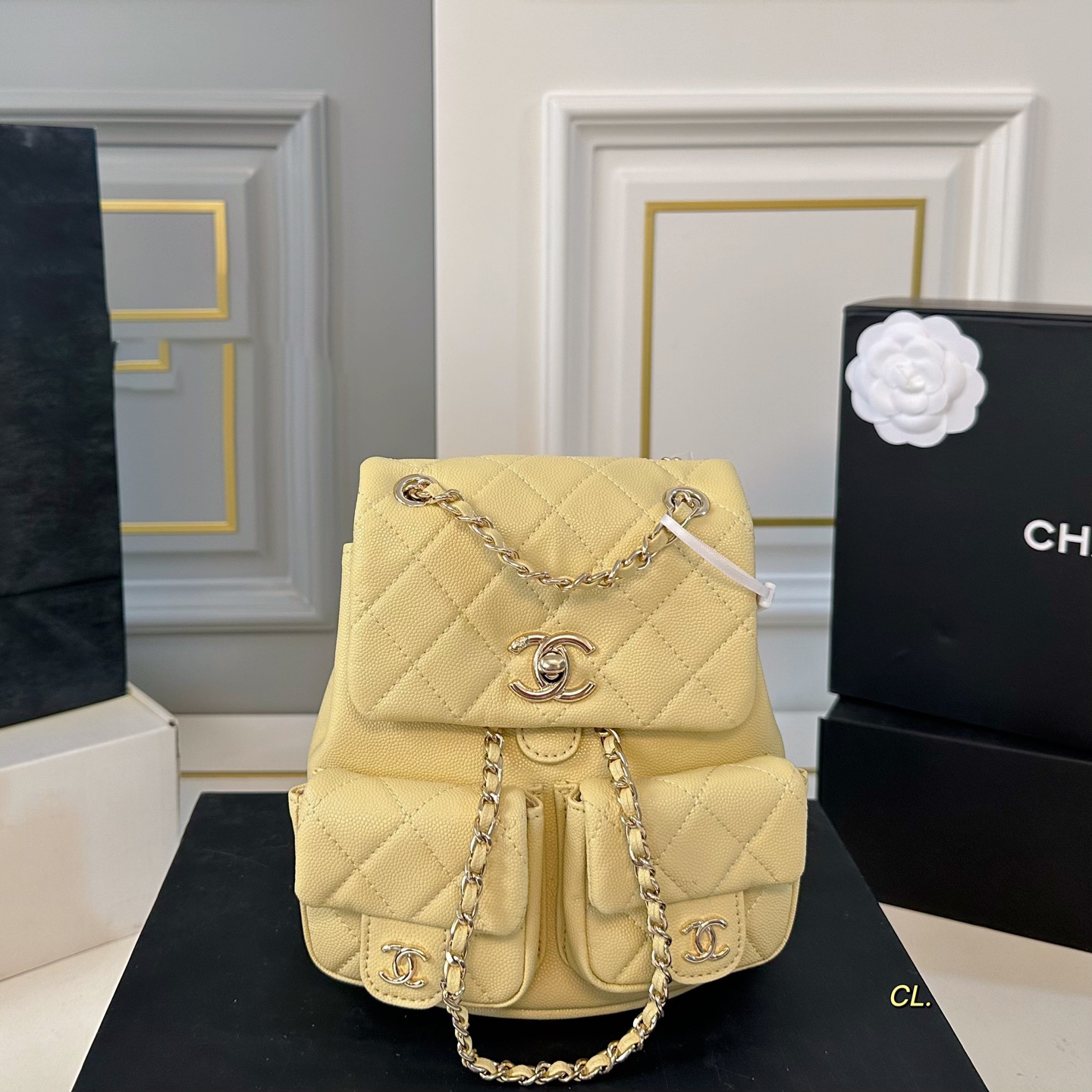 2025 SS（春夏）【定番人気♡カラバリ豊富】シャネル 24A ドゥーマ キャビアスキン バックパック【CHANEL】