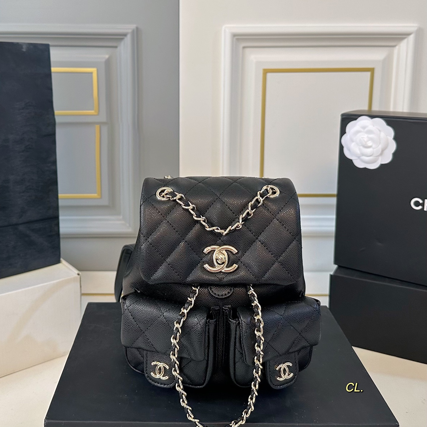 2025 SS（春夏）【定番人気♡カラバリ豊富】シャネル 24A ドゥーマ キャビアスキン バックパック【CHANEL】