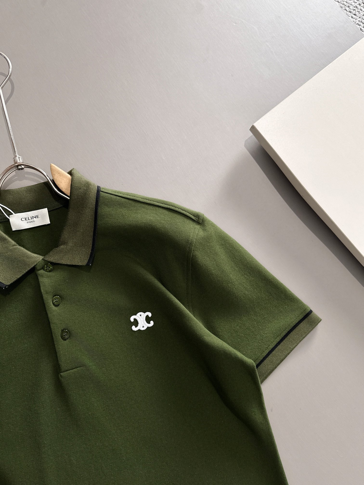 CELINE 2025年春夏新作　3色展開　半袖Tシャツ T138075