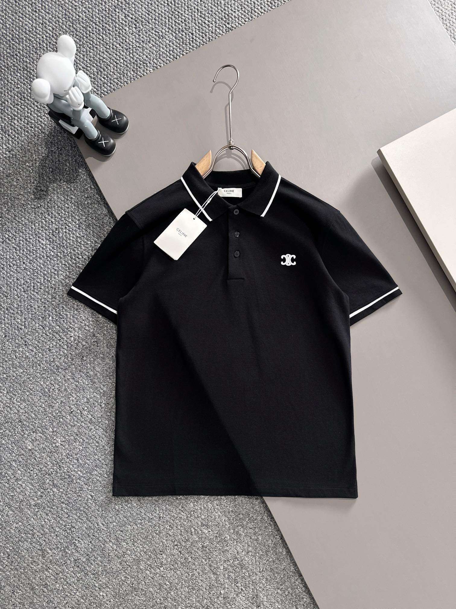 CELINE 2025年春夏新作　3色展開　半袖Tシャツ T138075