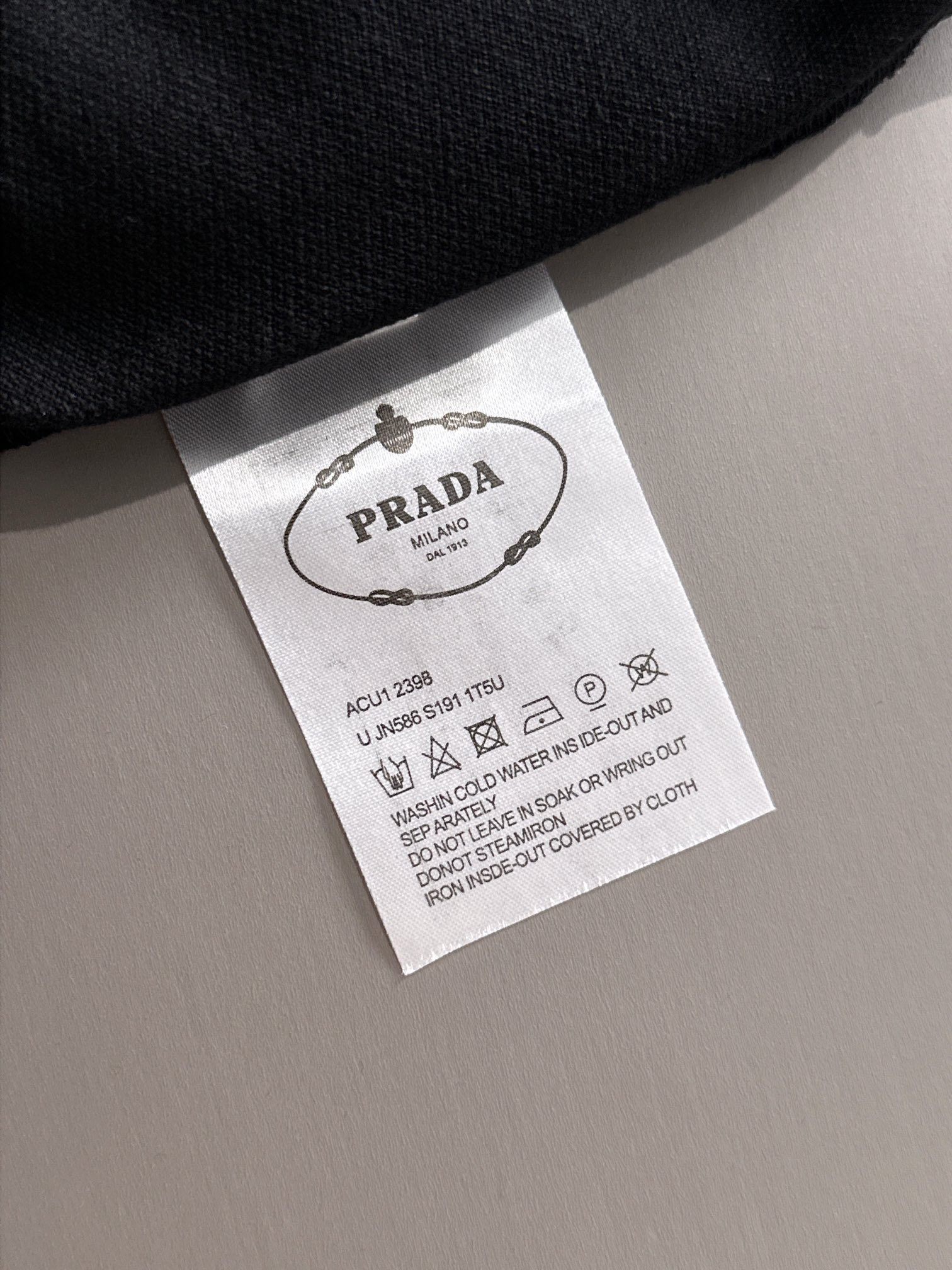 【Prada】プラダ 2025年春夏新作 ポロシャツ 半袖 T138072 3色展開