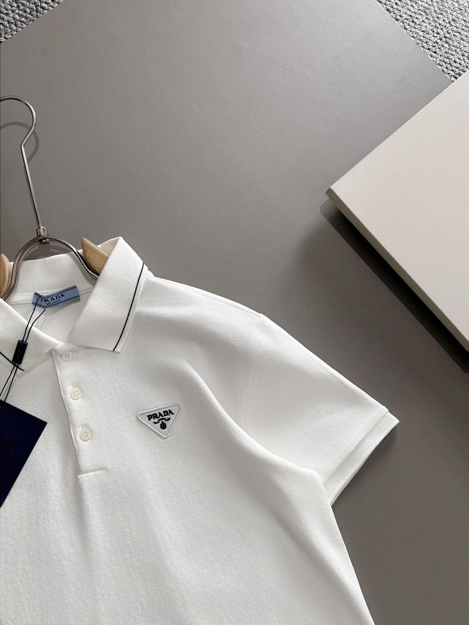 【Prada】プラダ 2025年春夏新作 ポロシャツ 半袖 T138072 3色展開