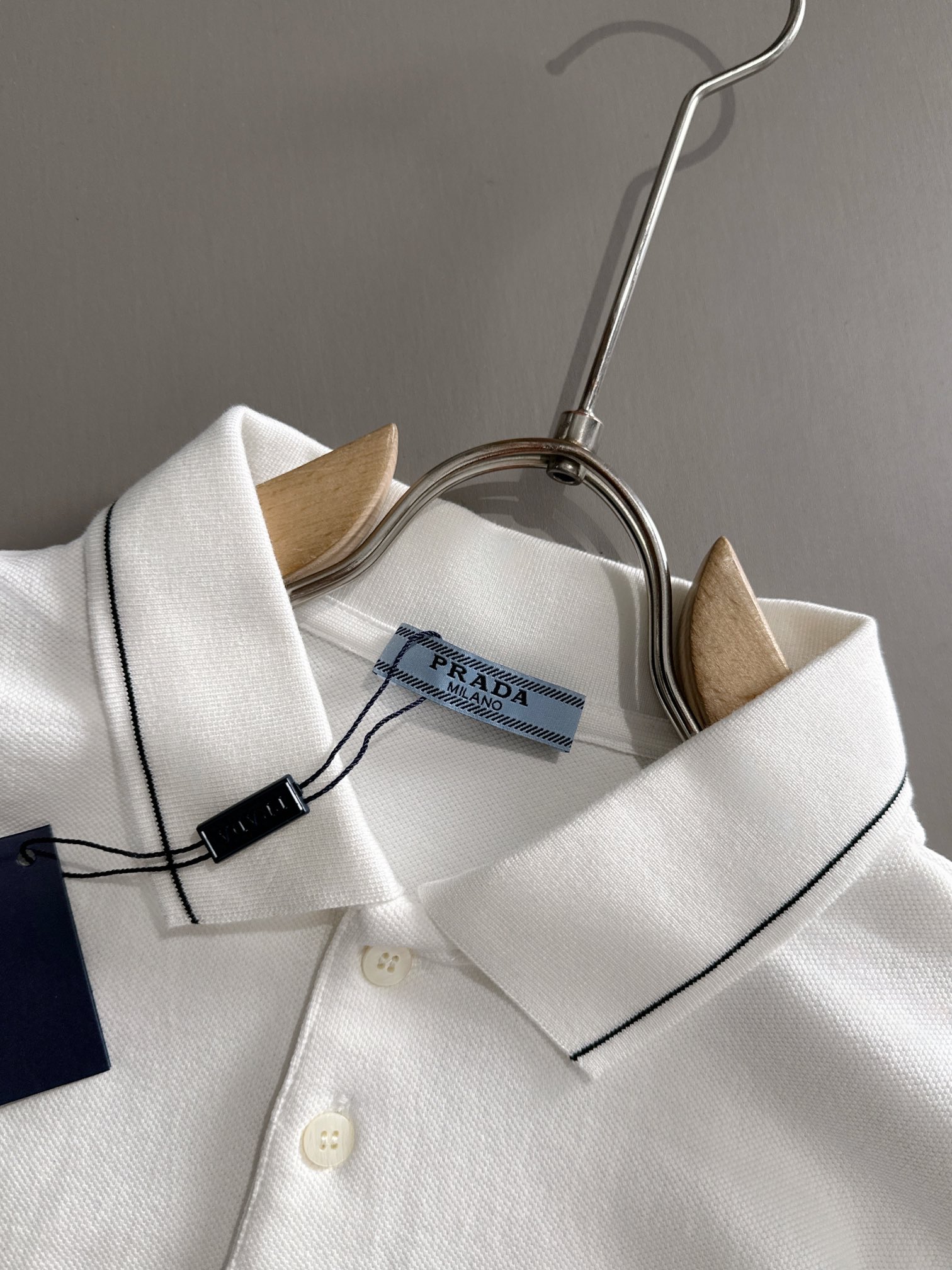 【Prada】プラダ 2025年春夏新作 ポロシャツ 半袖 T138072 3色展開