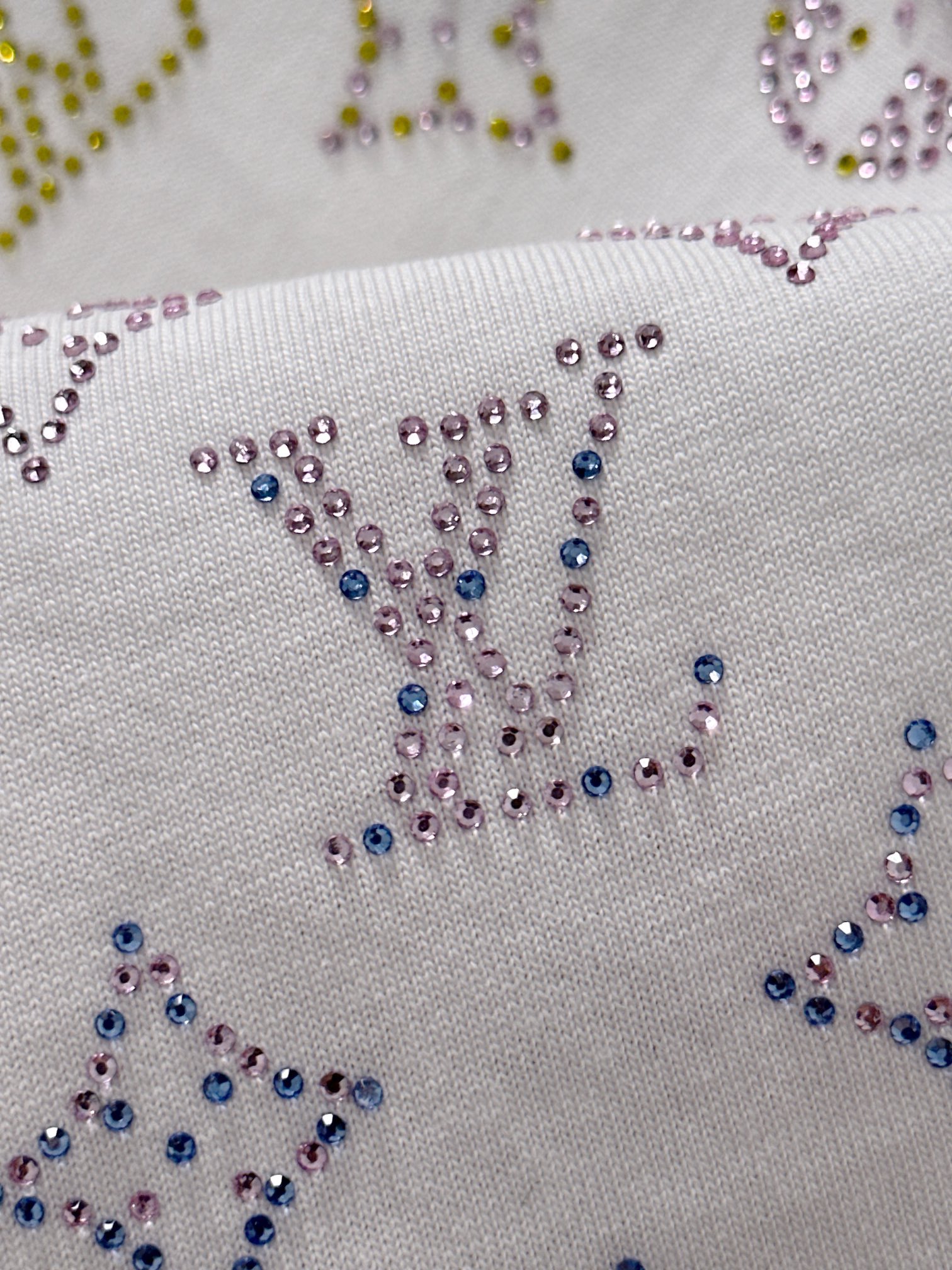 ルイ・ヴィトン 2025年春夏新作 ブラック/ホワイト 半袖 T138050