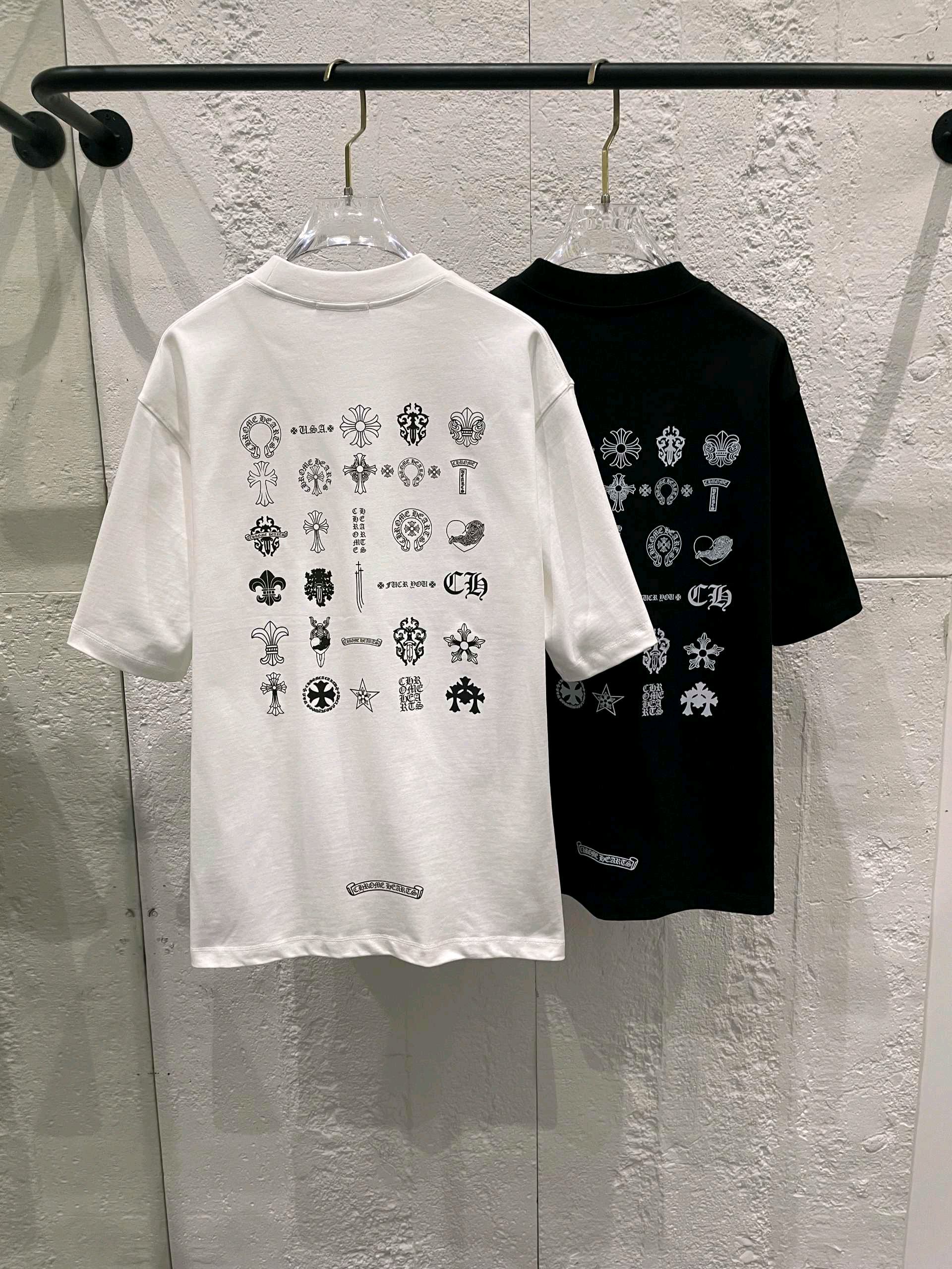 クロムハーツ【Chrome Hearts】 Tシャツ - 2026年春夏 新着商品