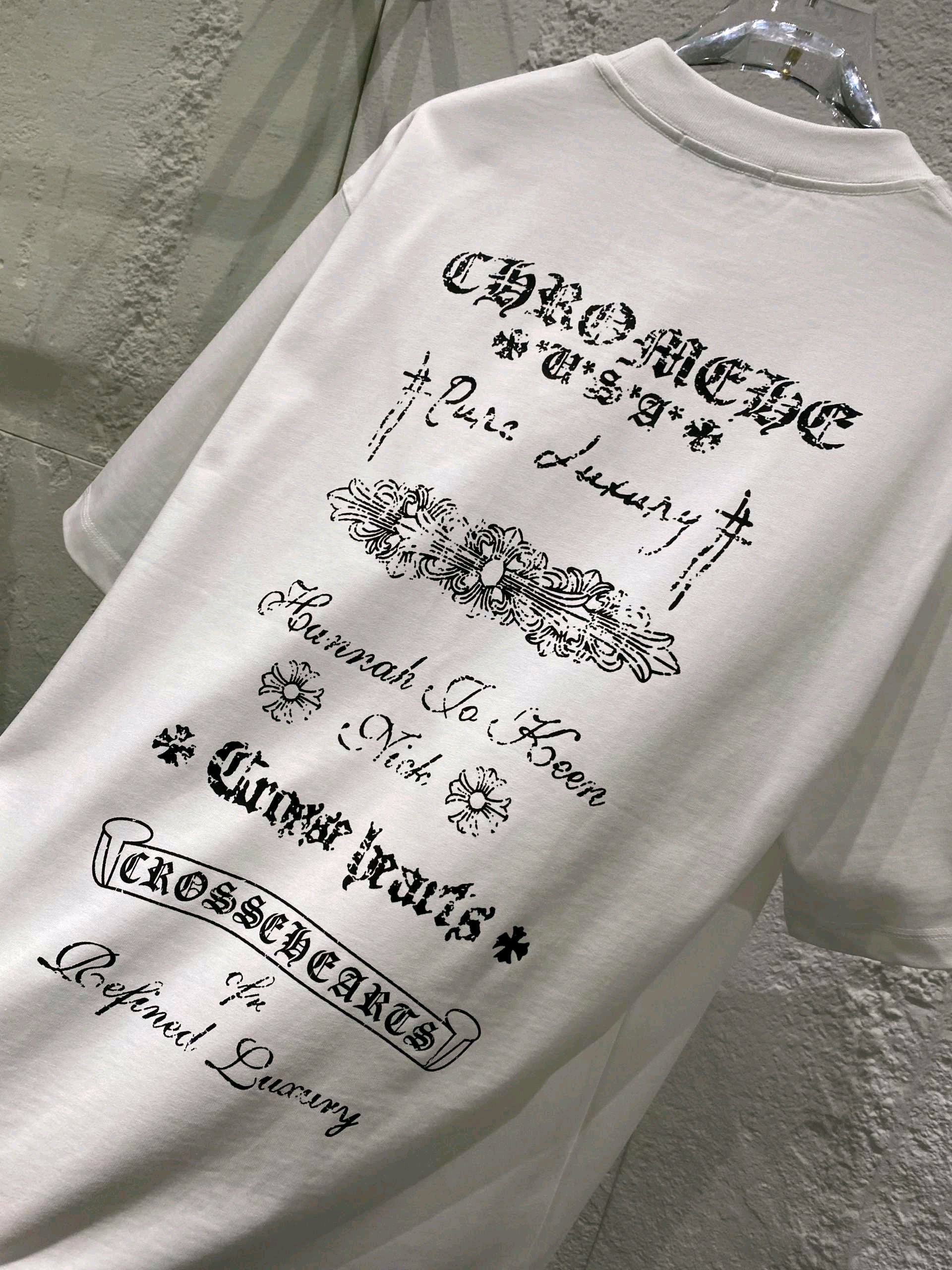 クロムハーツ【Chrome Hearts】 Tシャツ - 2026年春夏 新着商品 ブラック / ホワイト HT-26S01