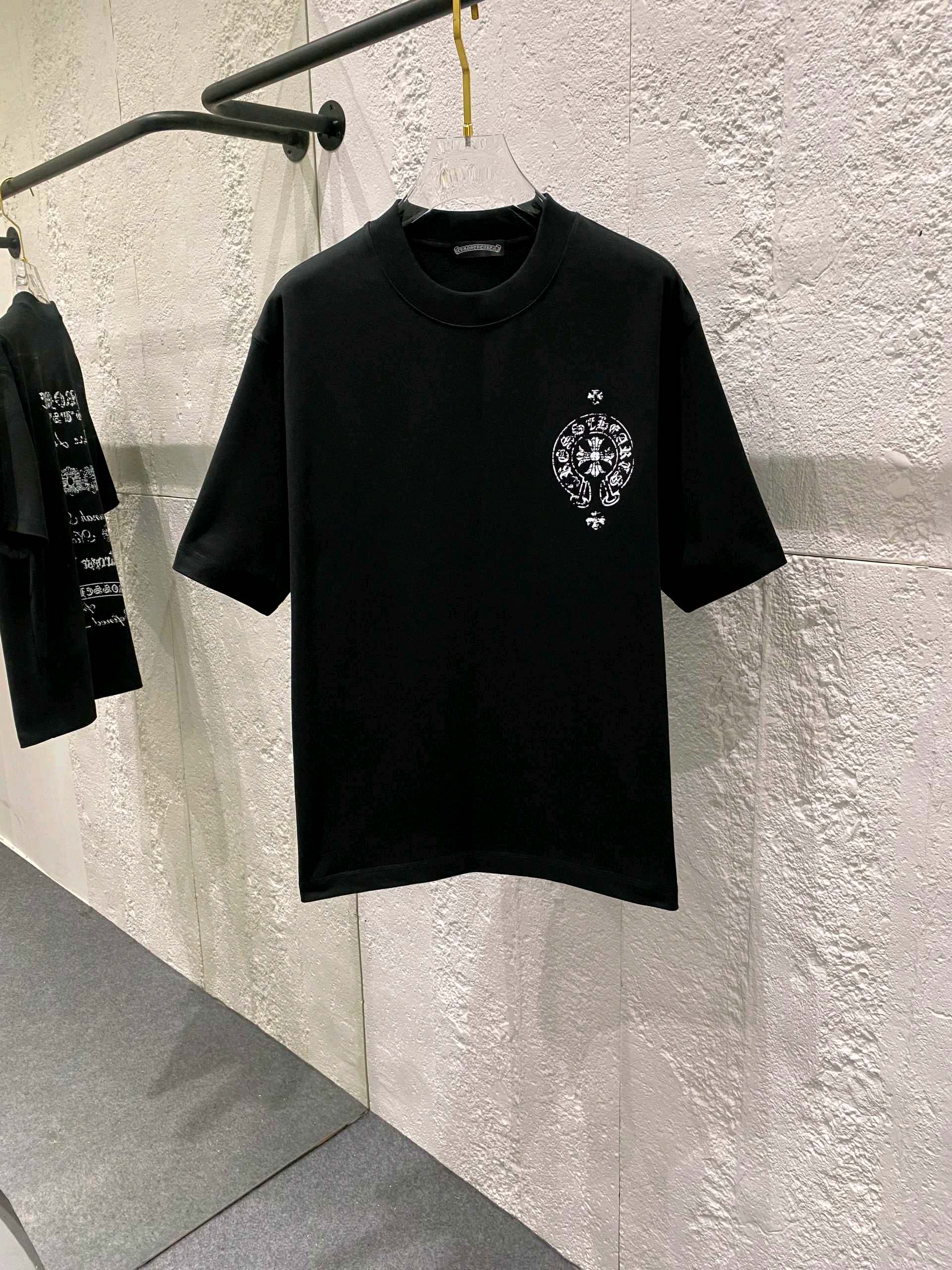 クロムハーツ【Chrome Hearts】 Tシャツ - 2026年春夏 新着商品 ブラック / ホワイト HT-26S01