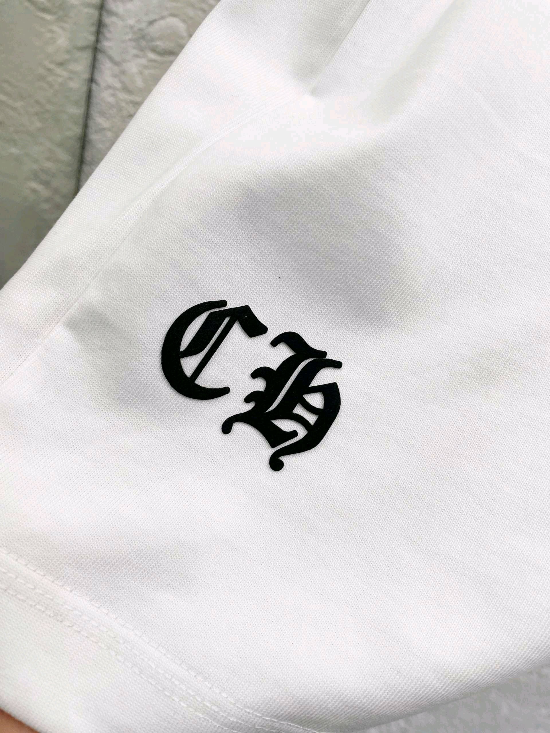 【ストリート感抜群】Chrome Hearts/クロムハーツ 2026夏限定 クロスデザインTシャツ ブラック/ホワイト HT-26S04