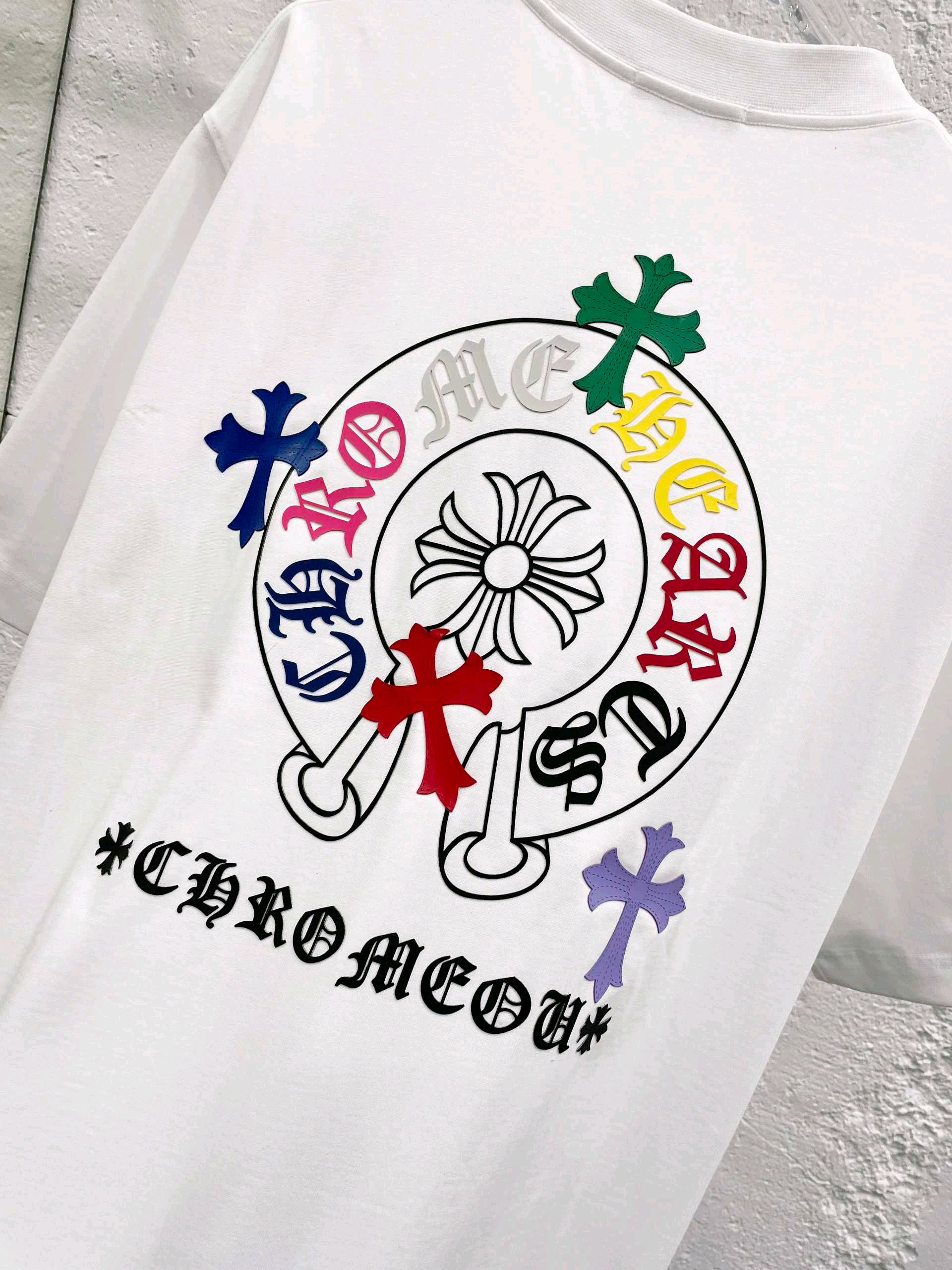 【ストリート感抜群】Chrome Hearts/クロムハーツ 2026夏限定 クロスデザインTシャツ ブラック/ホワイト HT-26S04