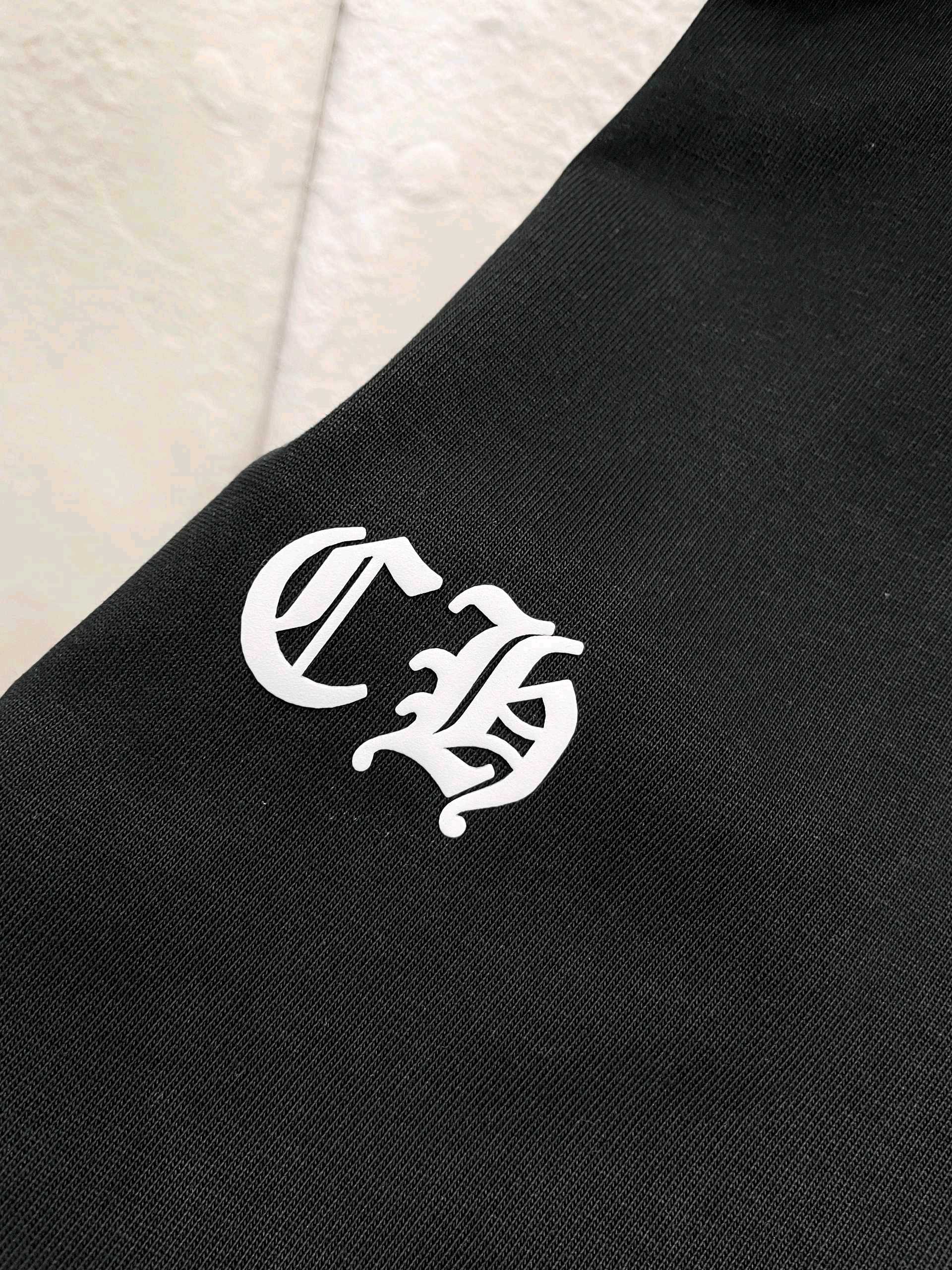 【ストリート感抜群】Chrome Hearts/クロムハーツ 2026夏限定 クロスデザインTシャツ ブラック/ホワイト HT-26S04
