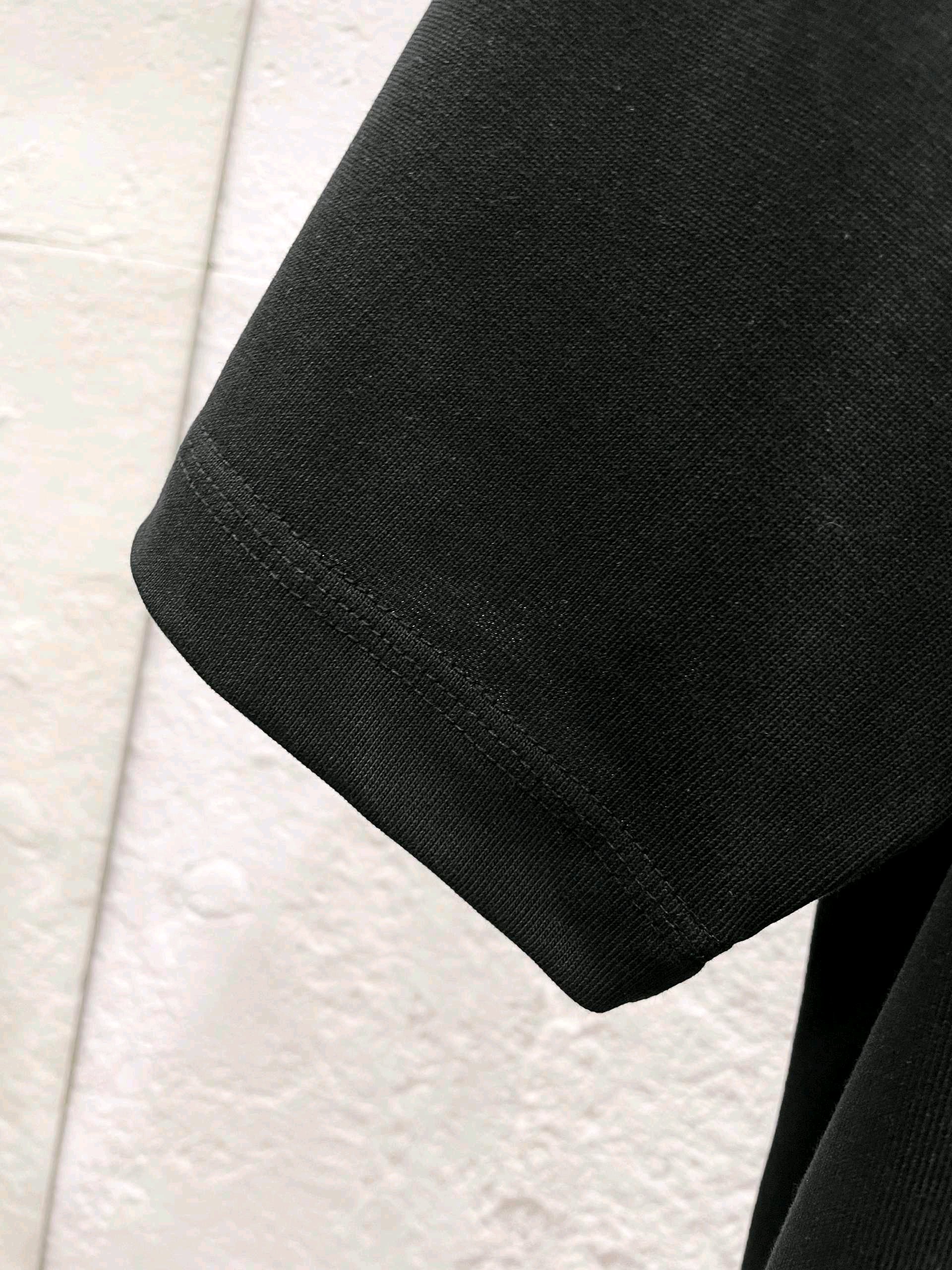 【ストリート感抜群】Chrome Hearts/クロムハーツ 2026夏限定 クロスデザインTシャツ ブラック/ホワイト HT-26S04