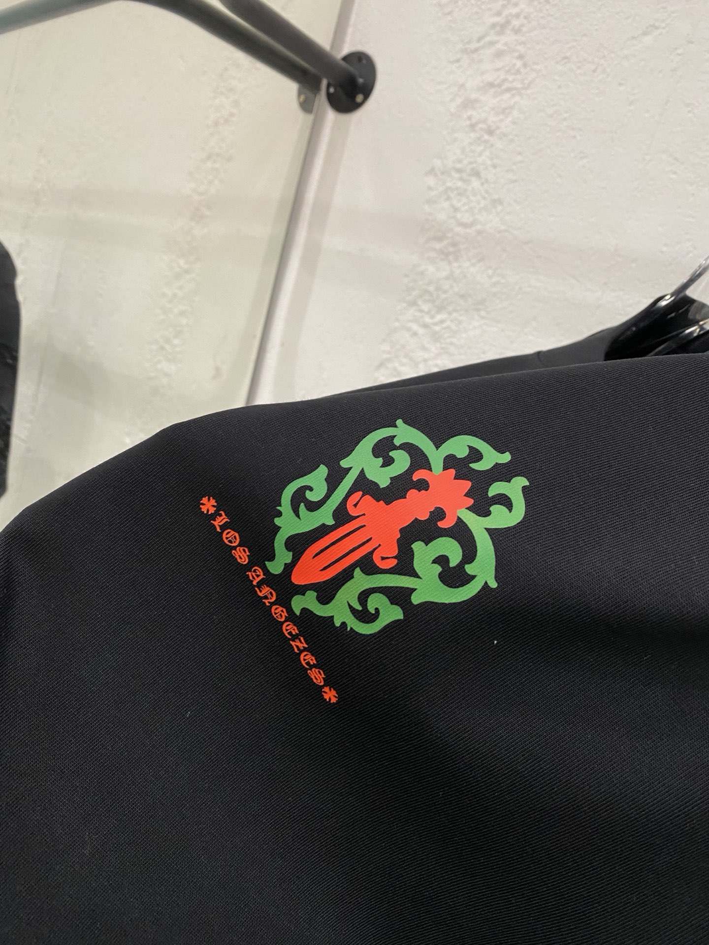 【ストリート感抜群】Chrome Hearts/クロムハーツ 2026夏限定 クロスデザイン半袖Tシャツ ブラック/ホワイト HT-26S08