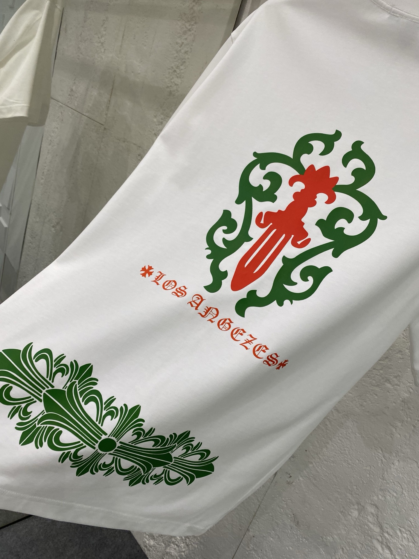 【ストリート感抜群】Chrome Hearts/クロムハーツ 2026夏限定 クロスデザイン半袖Tシャツ ブラック/ホワイト HT-26S08