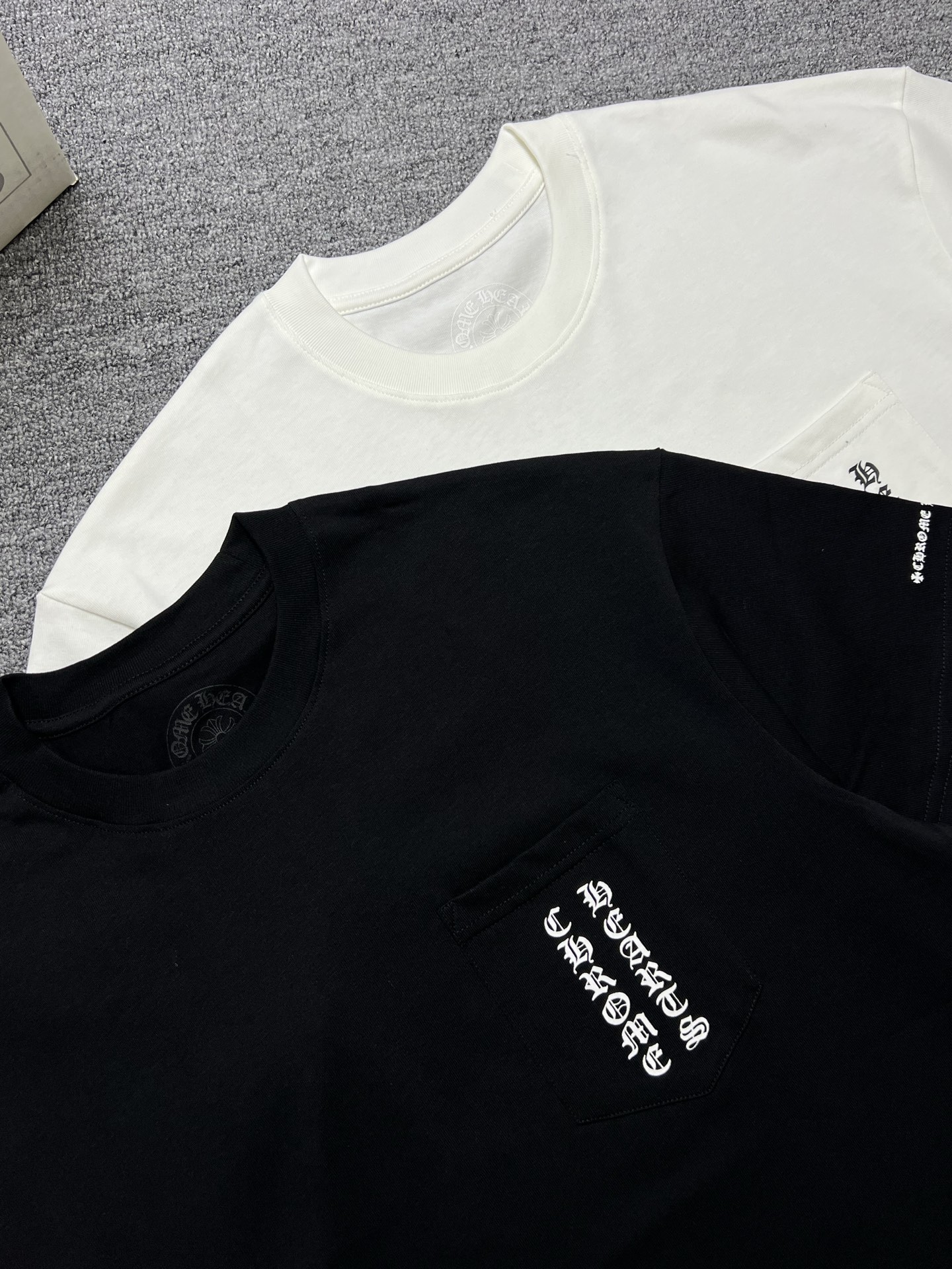 【今季注目】Chrome Hearts/クロムハーツ 2026夏新作 半袖 Tシャツ ブラック/ホワイト HT-26S22