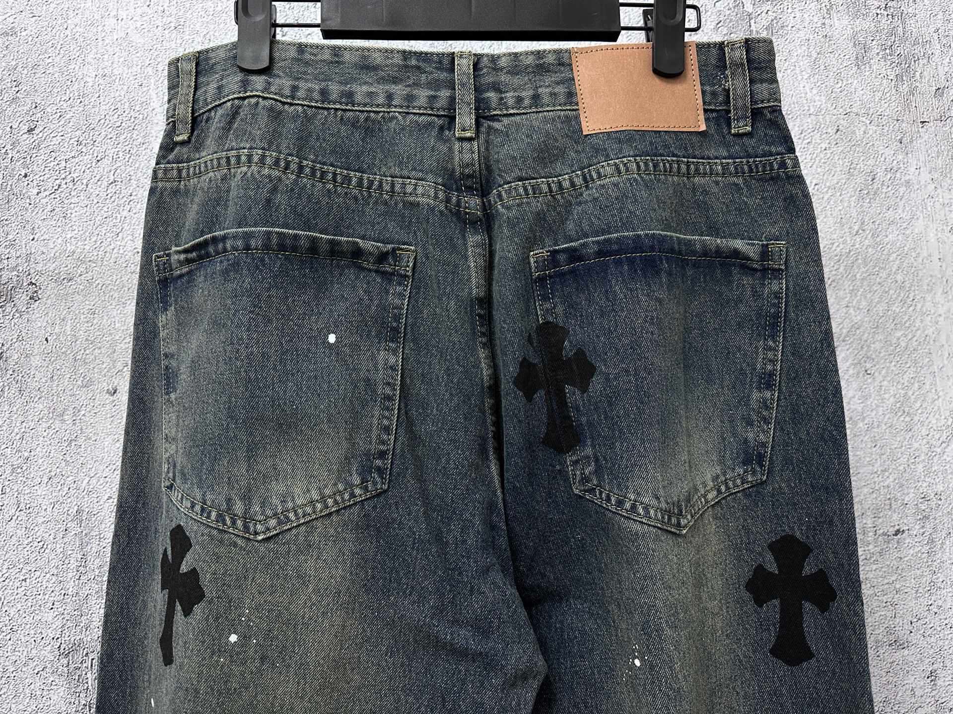 クロムハーツ クロスパッチ デニムパンツ｜レザークロスパッチ ジーンズ メンズ