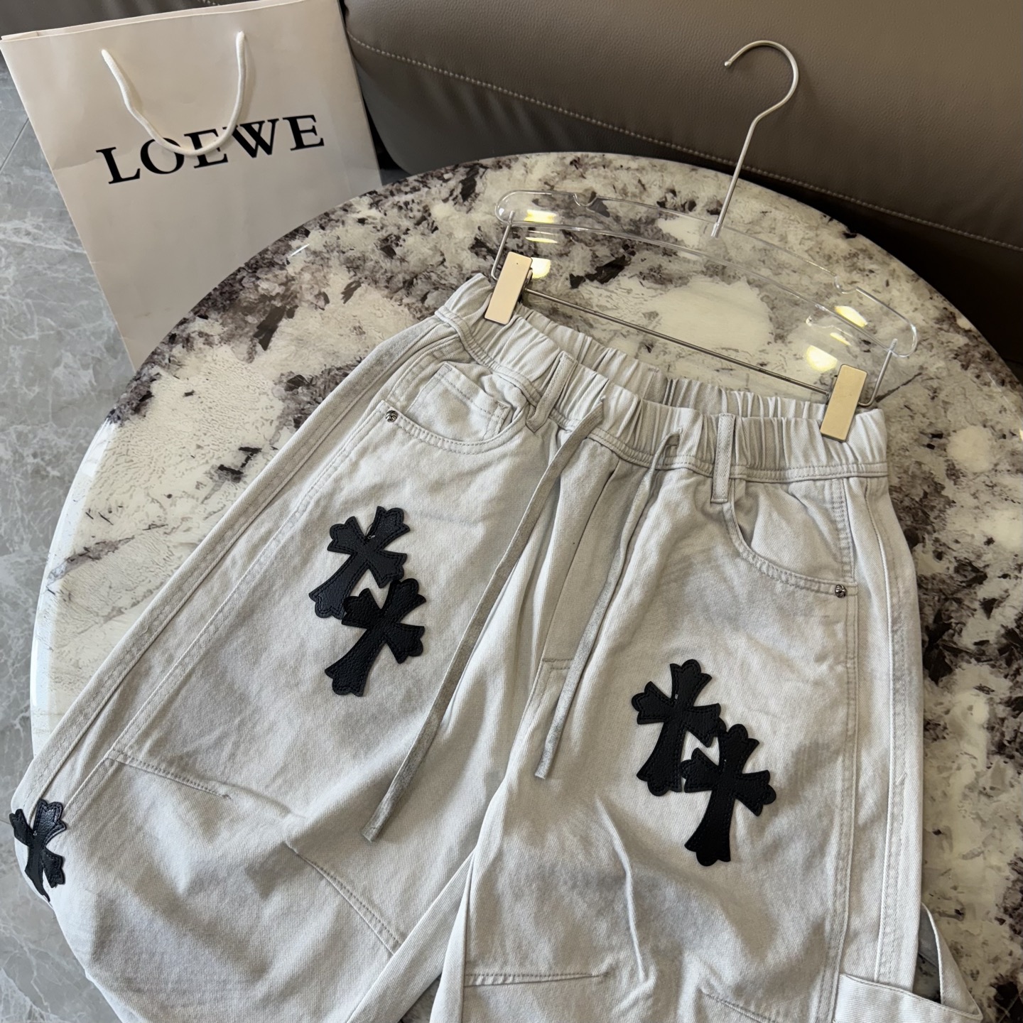 26SS クロムハーツ ホワイトクロスパッチ ダブルニーワークパンツ｜カーペンターパンツ メンズ