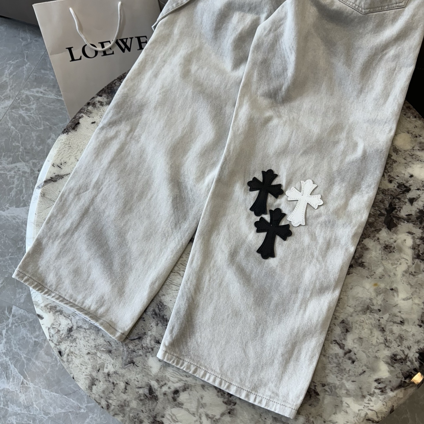 26SS クロムハーツ ホワイトクロスパッチ ダブルニーワークパンツ｜カーペンターパンツ メンズ