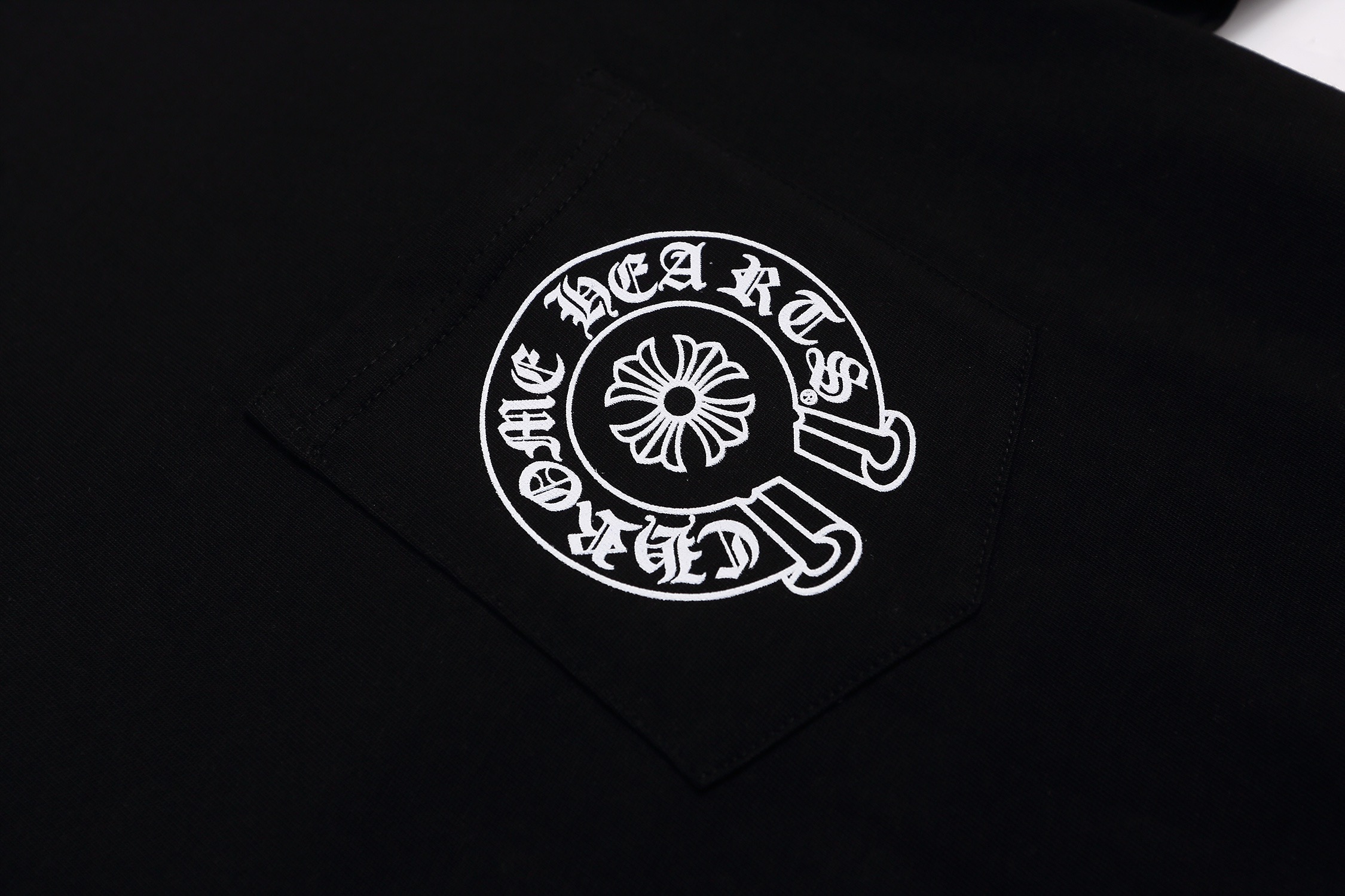 クロムハーツ ロサンゼルス限定 ホースシュー ロンT｜ポケット付き長袖Tシャツ