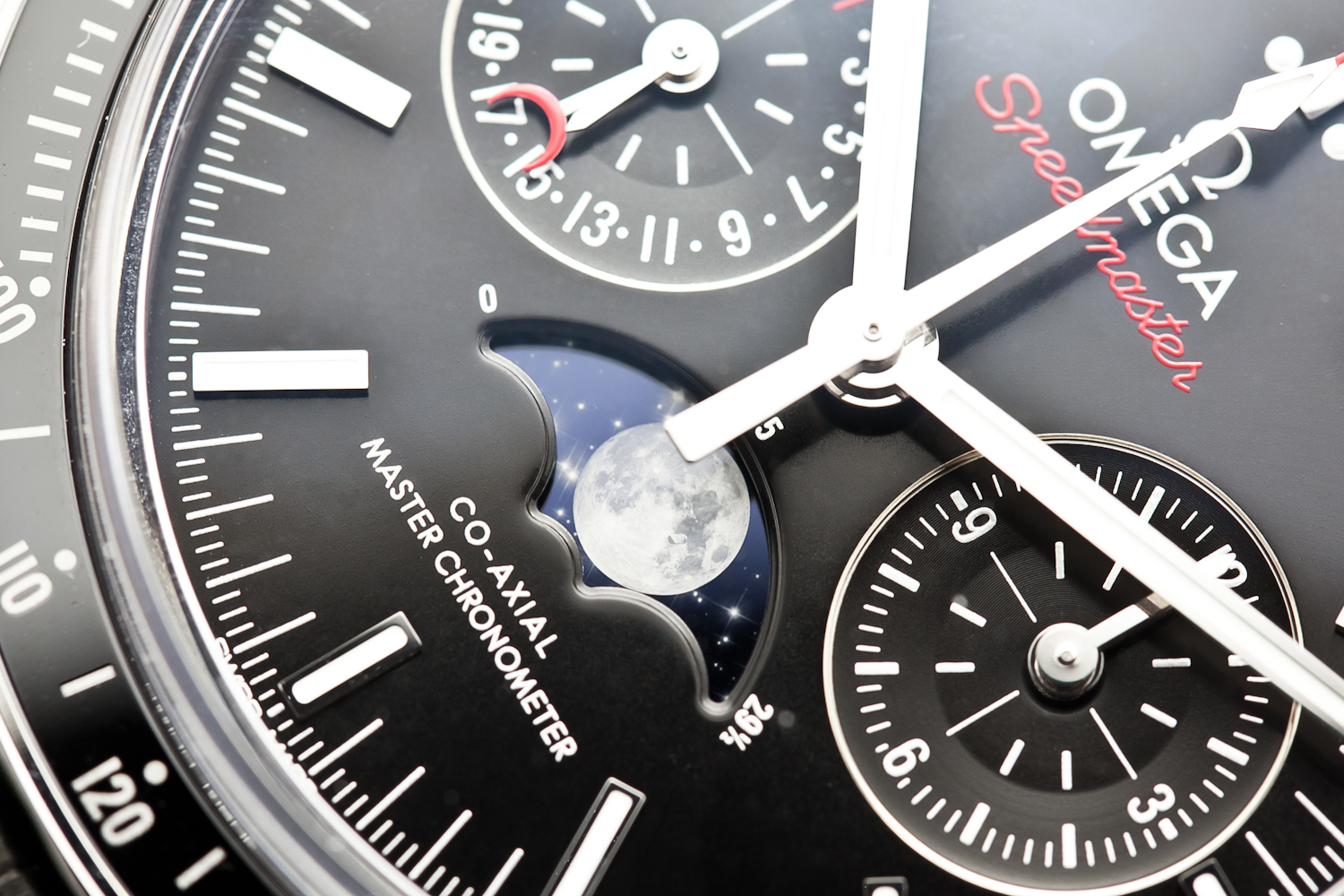 コーアクシャル マスター クロノメーター ムーンフェイズ クロノグラフ304.30.44.52.01.001  44.25M﻿M