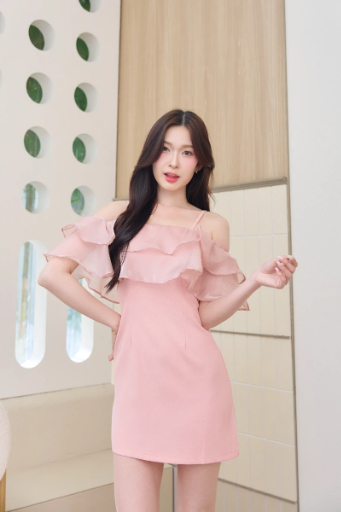 DS0145# เดรสงานแต่ง มินิเดรสผ้าสูท (ผ้าไม่ยืด) แต่งระบายผ้าแก้วสวยๆ สายเดี่ยว ทรงสวยเข้ารูป ใส่ออกงานได้ น่ารักมากๆ