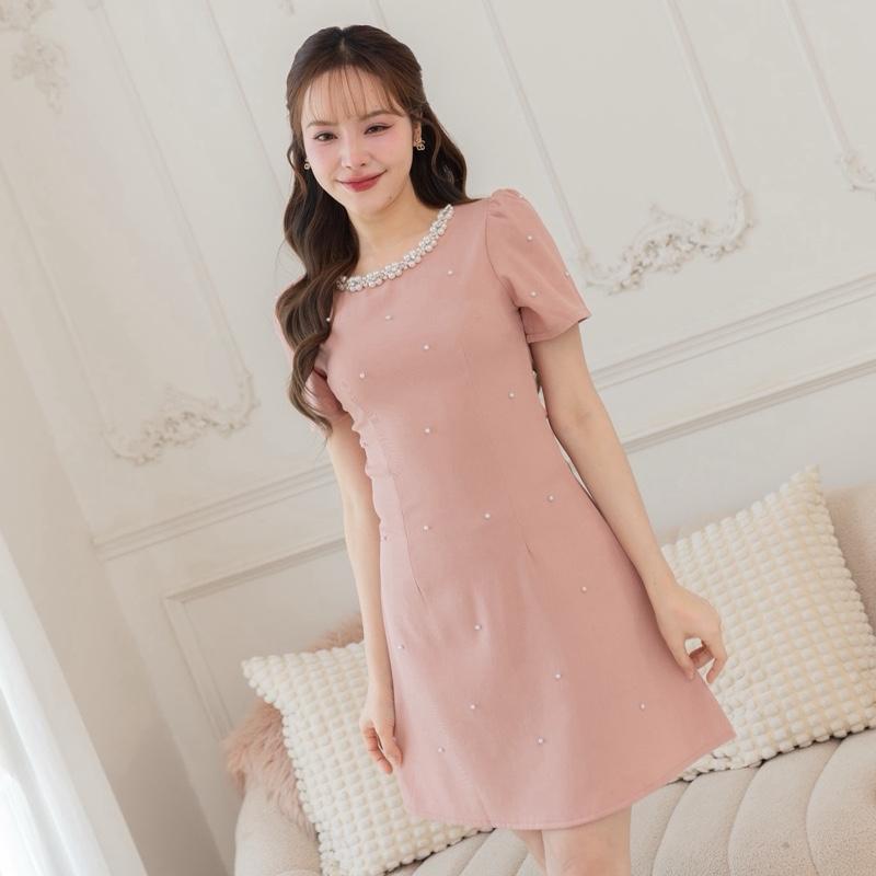 【Karlyn】FZ-CC-H16# เดรสผ้าสูทผ้าไม่ยืด)แขนสั้น งานปั้มหมุดมุก เรียบหรูดูแพงใส่ออกงานหรือใส่ทำงานก็ดูดี