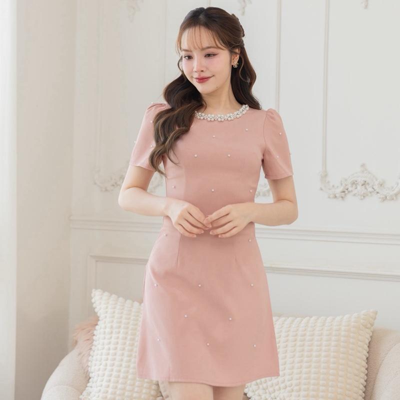 【Karlyn】FZ-CC-H16# เดรสผ้าสูทผ้าไม่ยืด)แขนสั้น งานปั้มหมุดมุก เรียบหรูดูแพงใส่ออกงานหรือใส่ทำงานก็ดูดี