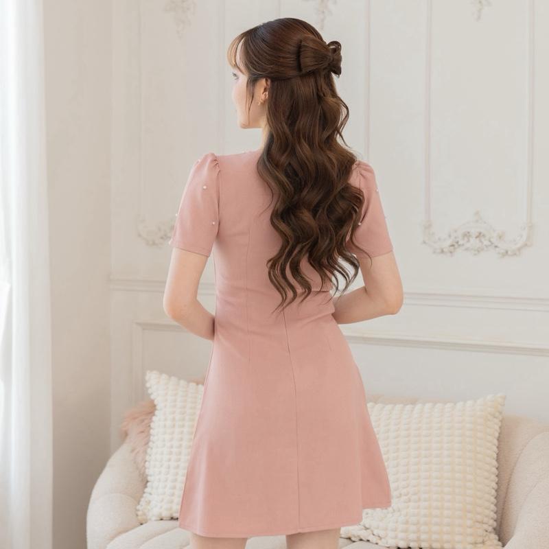 【Karlyn】FZ-CC-H16# เดรสผ้าสูทผ้าไม่ยืด)แขนสั้น งานปั้มหมุดมุก เรียบหรูดูแพงใส่ออกงานหรือใส่ทำงานก็ดูดี