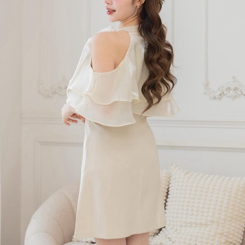 【Karlyn】FZ-CC-H76# เดรสงานแต่ง เดรสผ้าสูท(ผ้าไม่ยืด) แต่งระบายผ้าแก้วมันวาว ดีเทลมุกผูกโบว์ สวยหรู ใส่ได้หลายโอกาส