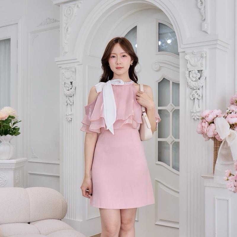 【Karlyn】FZ-CC-H76# เดรสงานแต่ง เดรสผ้าสูท(ผ้าไม่ยืด) แต่งระบายผ้าแก้วมันวาว ดีเทลมุกผูกโบว์ สวยหรู ใส่ได้หลายโอกาส