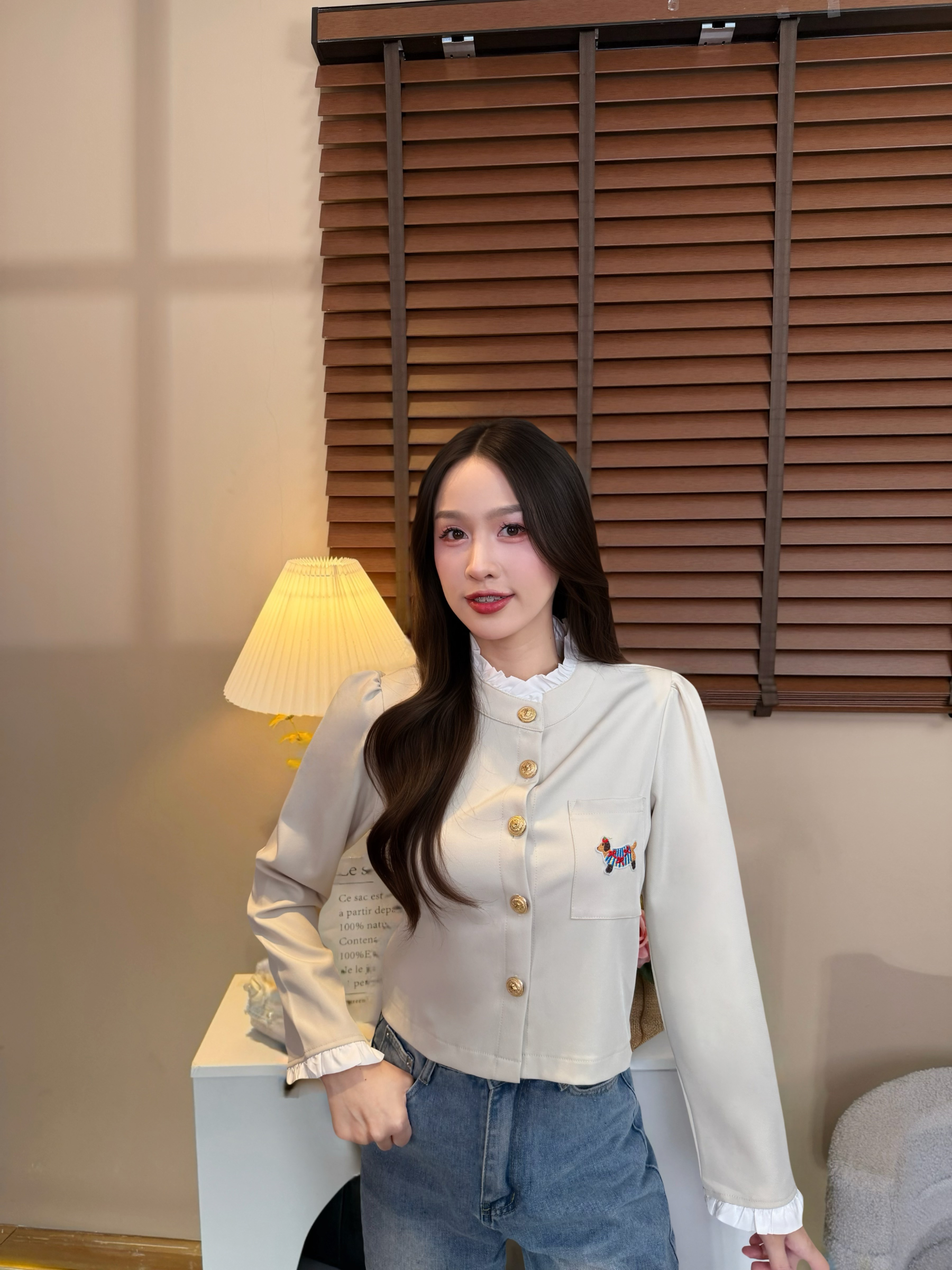 FZ-CC-I32# เสื้อคลุมผ้าสูท(ผ้าไม่ยืด อกใหญ่) คอกลม แต่งระบาย กระดุมใช้งานได้จริง ปักลายน้องหมา  น่ารักมาก